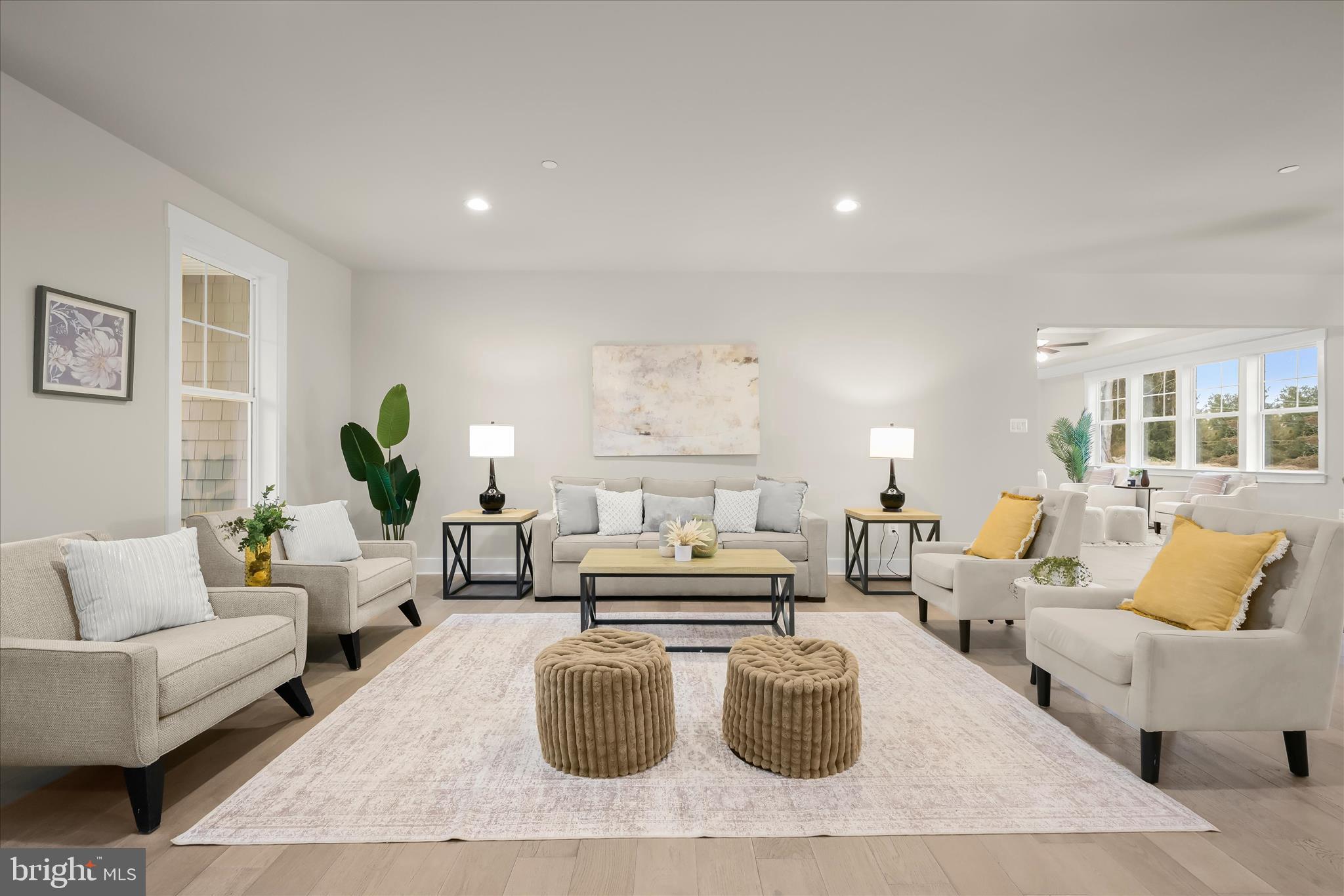 LIONS CROSSING - Residential