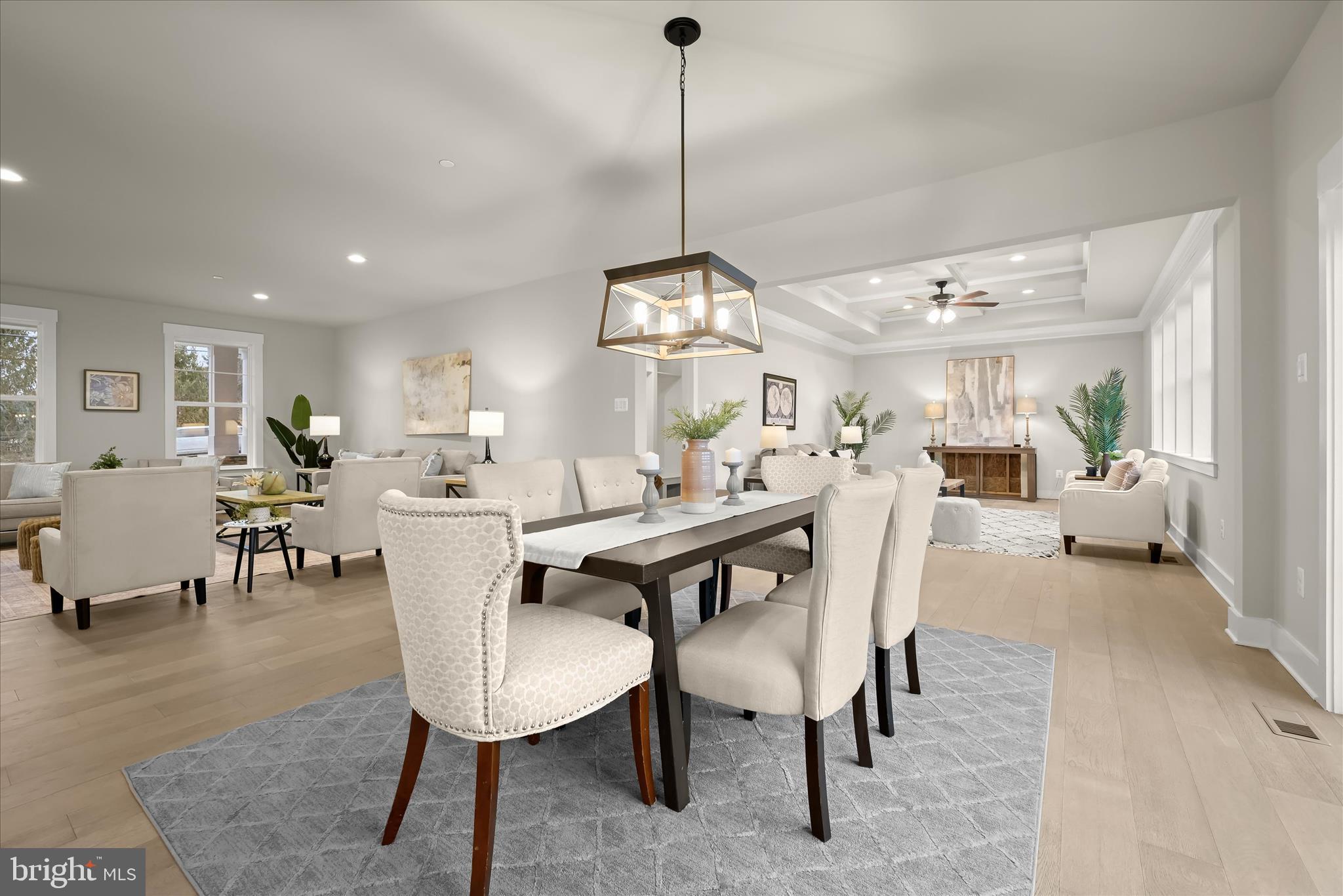 LIONS CROSSING - Residential