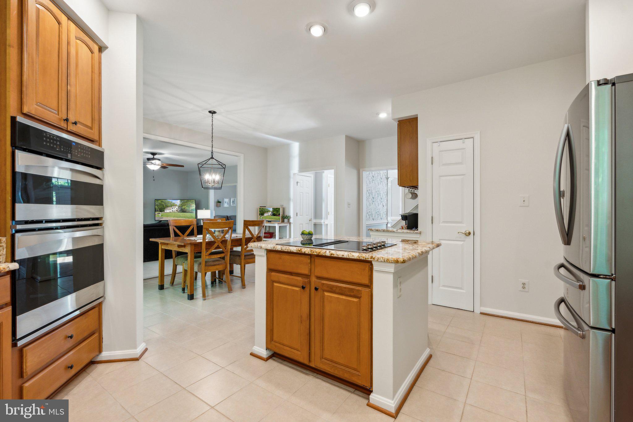 MEADOWBROOK WOODS - Residential