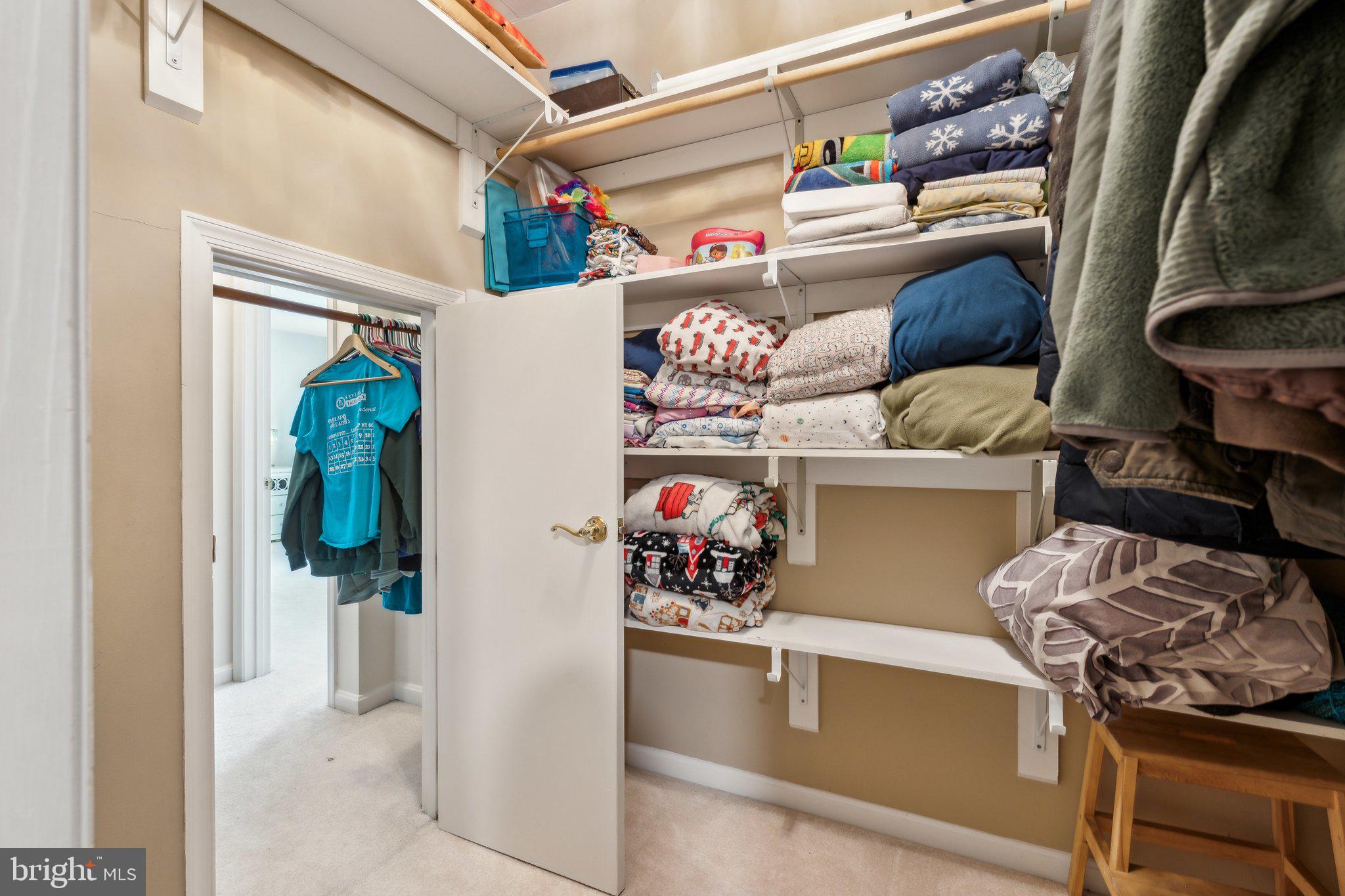 MEADOWBROOK WOODS - Residential