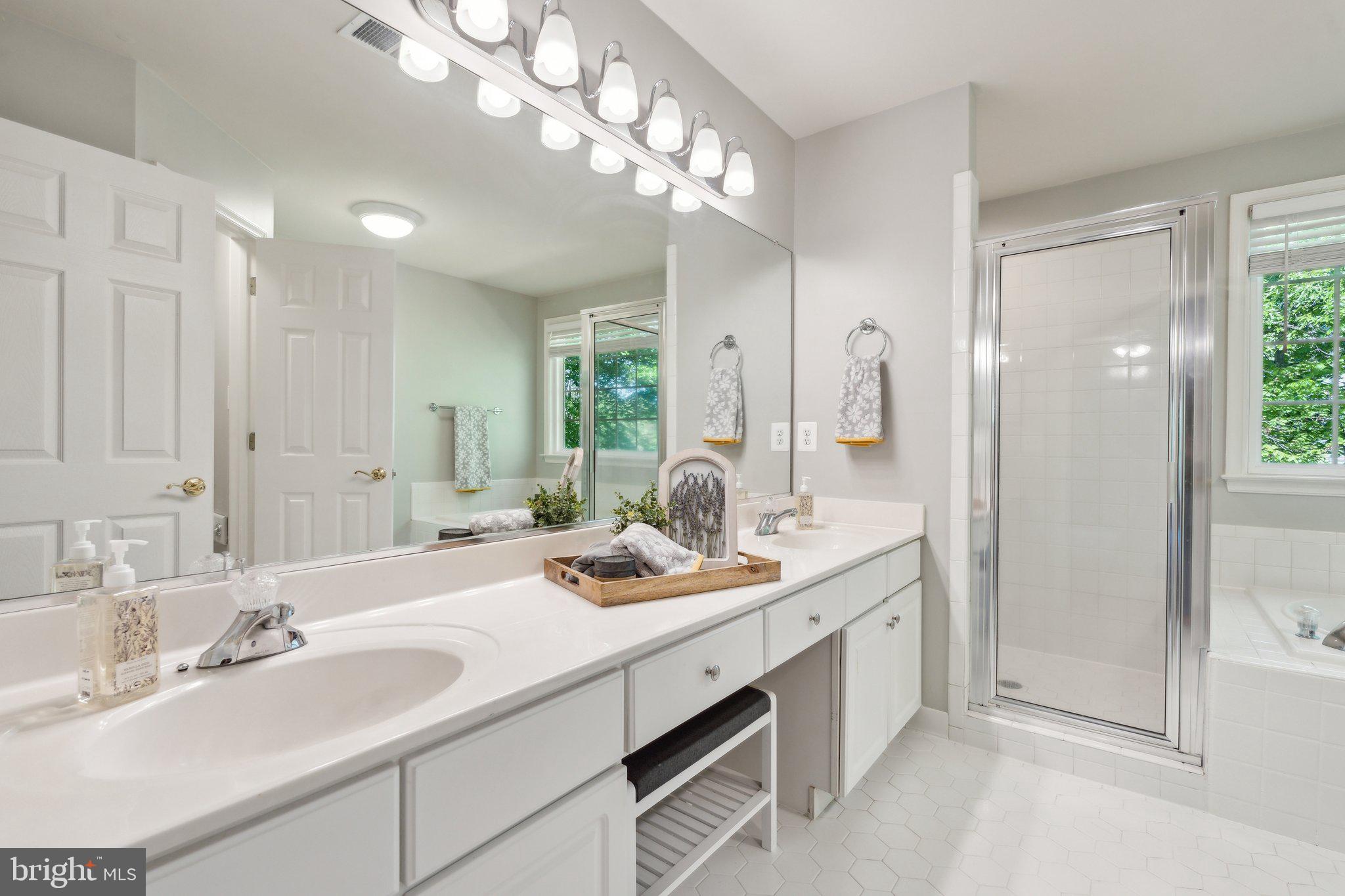 MEADOWBROOK WOODS - Residential