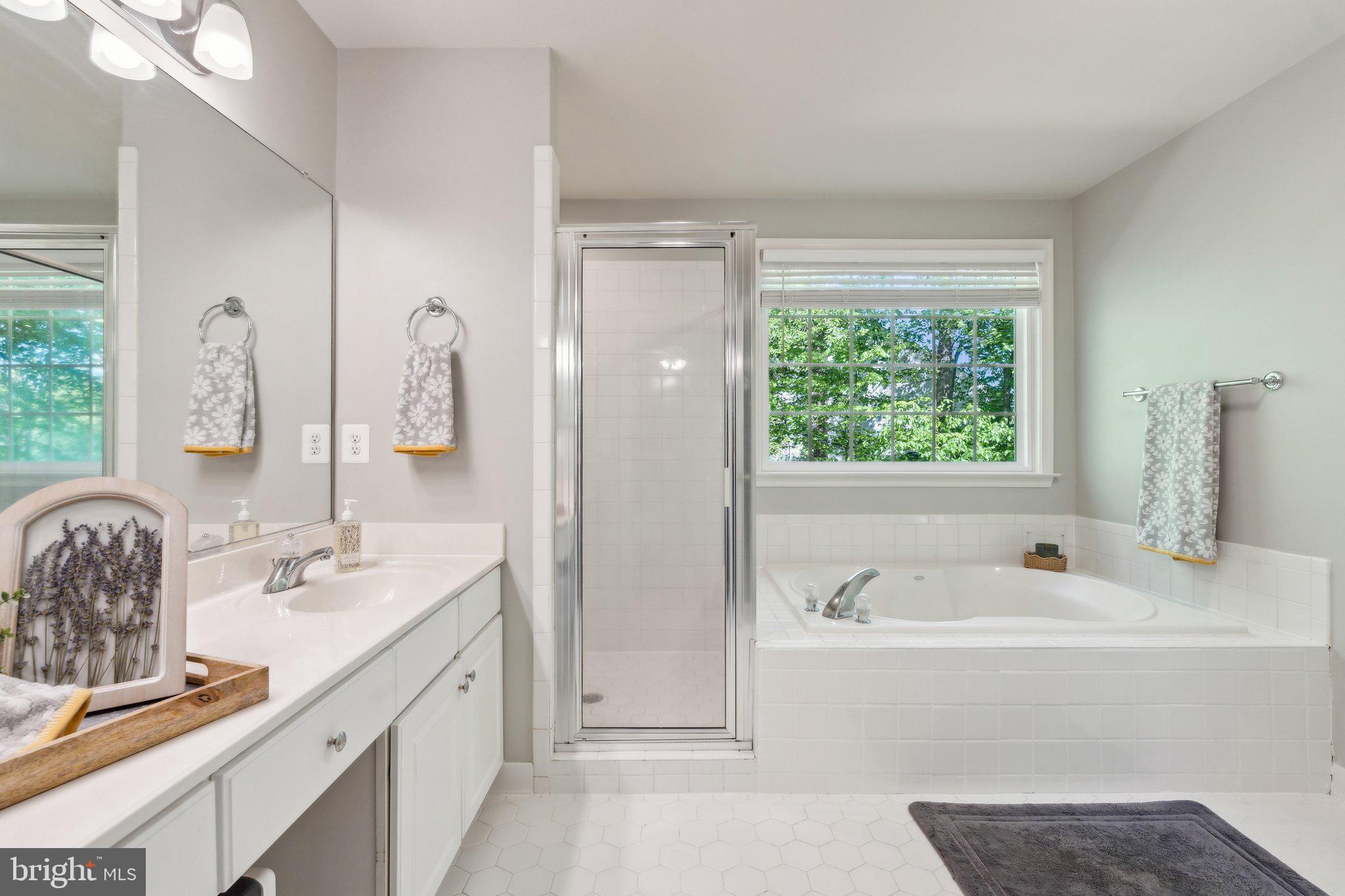 MEADOWBROOK WOODS - Residential