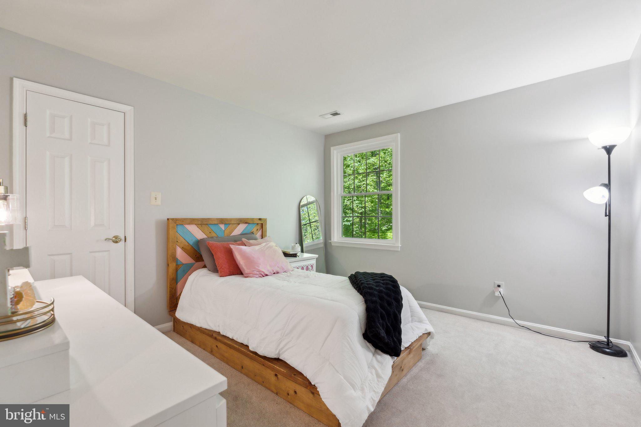 MEADOWBROOK WOODS - Residential