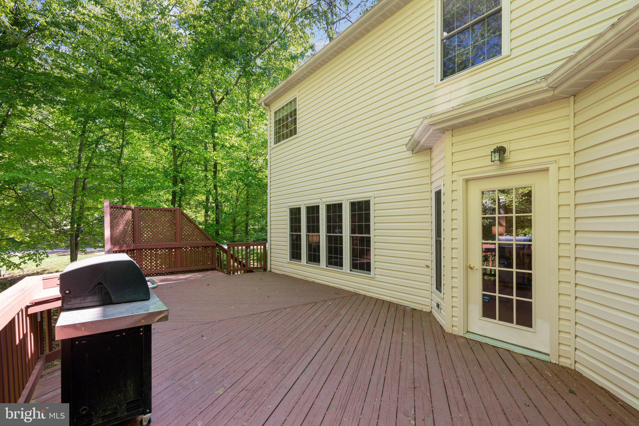 MEADOWBROOK WOODS - Residential