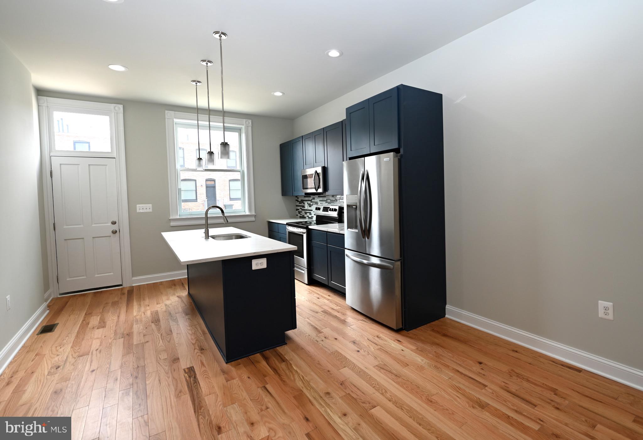 BIDDLE STREET - Residential