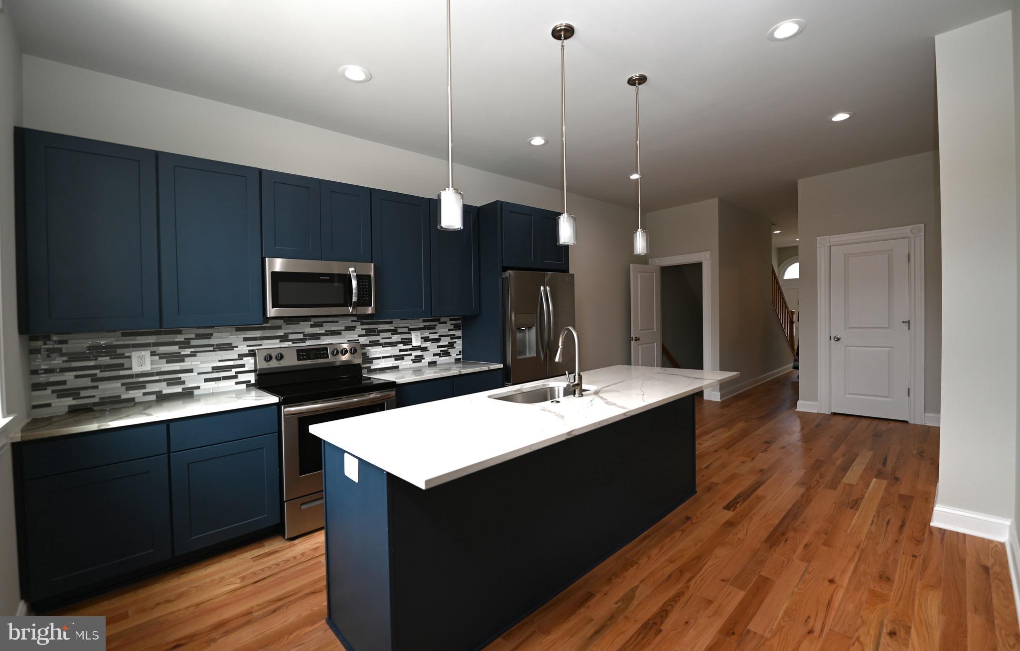 BIDDLE STREET - Residential