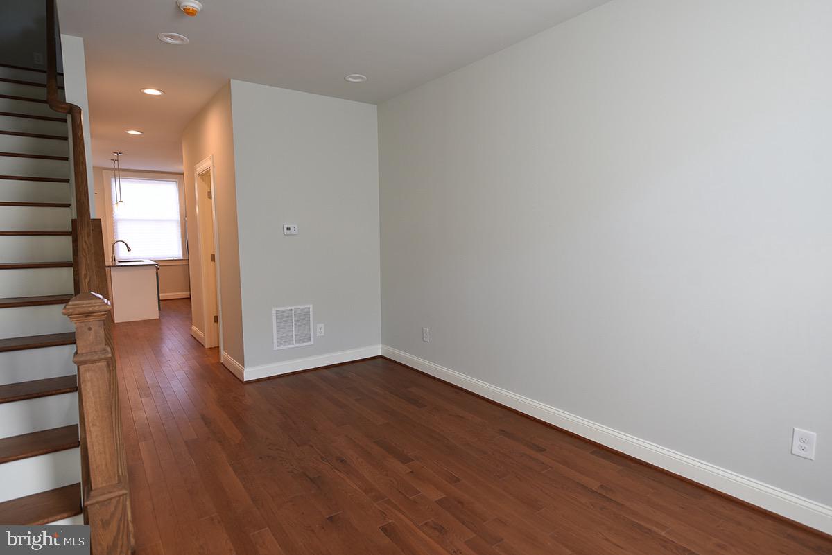 BIDDLE STREET - Residential