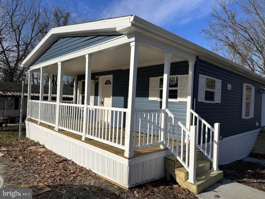 Fabulous new home!  All seasons covered porch allows enjoyment year round admiring the gorgeous views of the adjacent mountain.   Enter a spacious open floor plan with large living area and open kitchen.  Cabinets contrast against beautifully colored counter tops, upgraded stainless steel appliances, recessed lighting, beautiful easy clean backsplash, and an island make this beauty picture perfect.  With three bedrooms and two full baths, there is plenty of room for your family or the one you plan to grow. This affordable home is worth viewing!