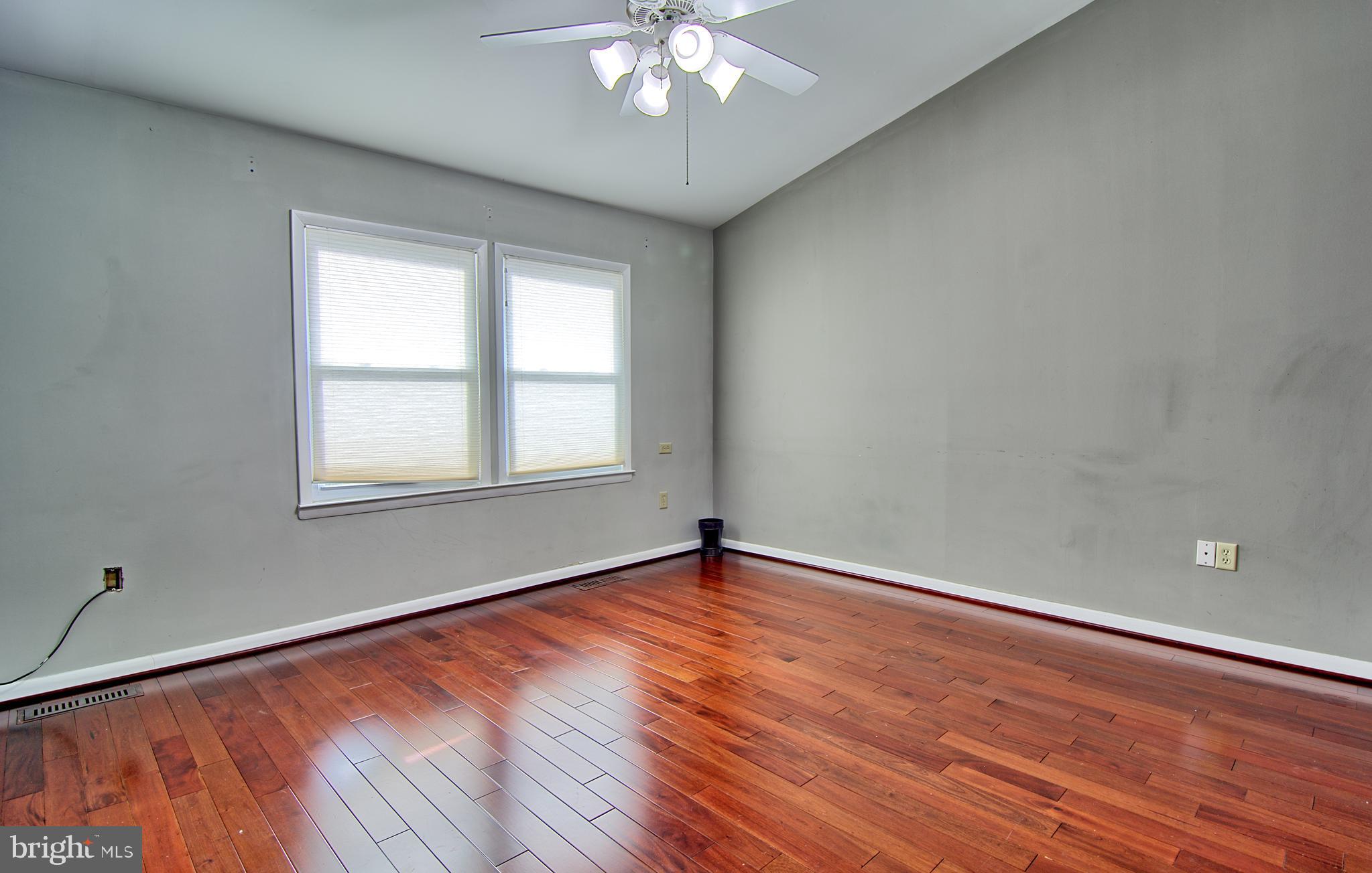 SUMMIT RIDGE - Residential