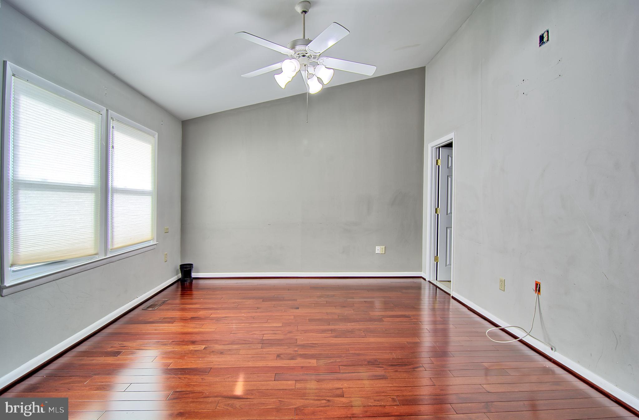 SUMMIT RIDGE - Residential