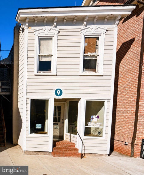 Photo of 114 E Washington Street, CHARLES TOWN, WV 25414 (MLS # WVJF2026734)