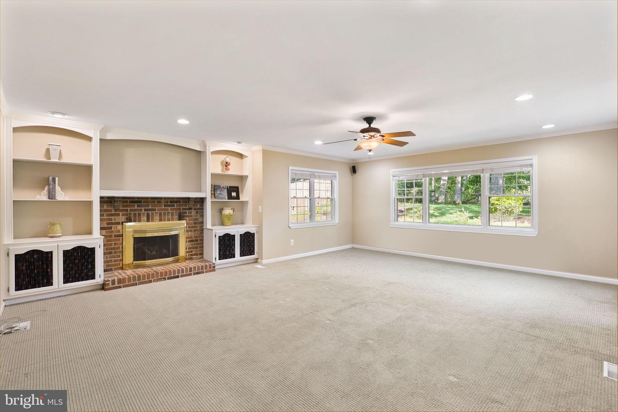 FRANKLIN OAKS - Residential