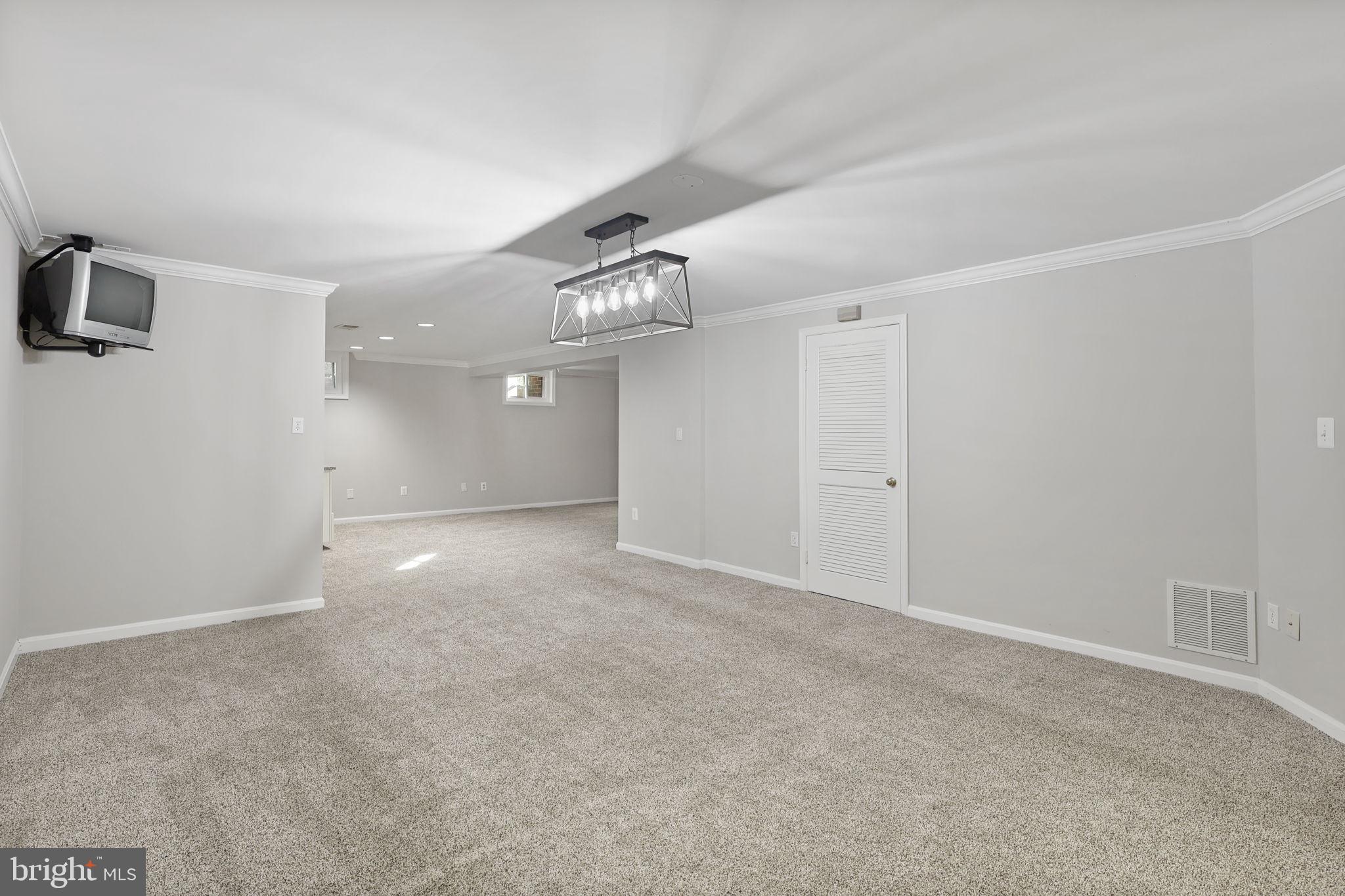 FRANKLIN OAKS - Residential