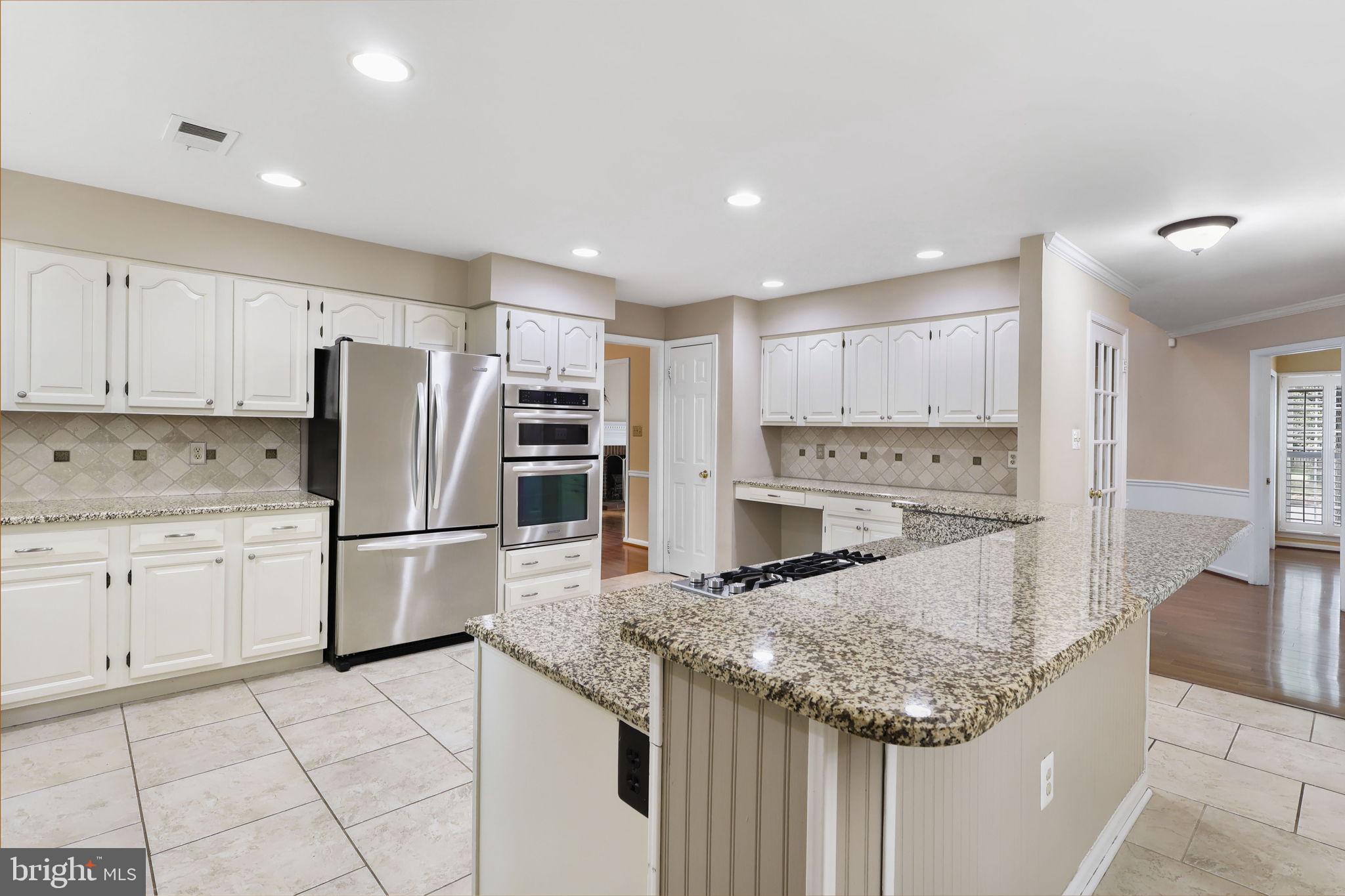 FRANKLIN OAKS - Residential