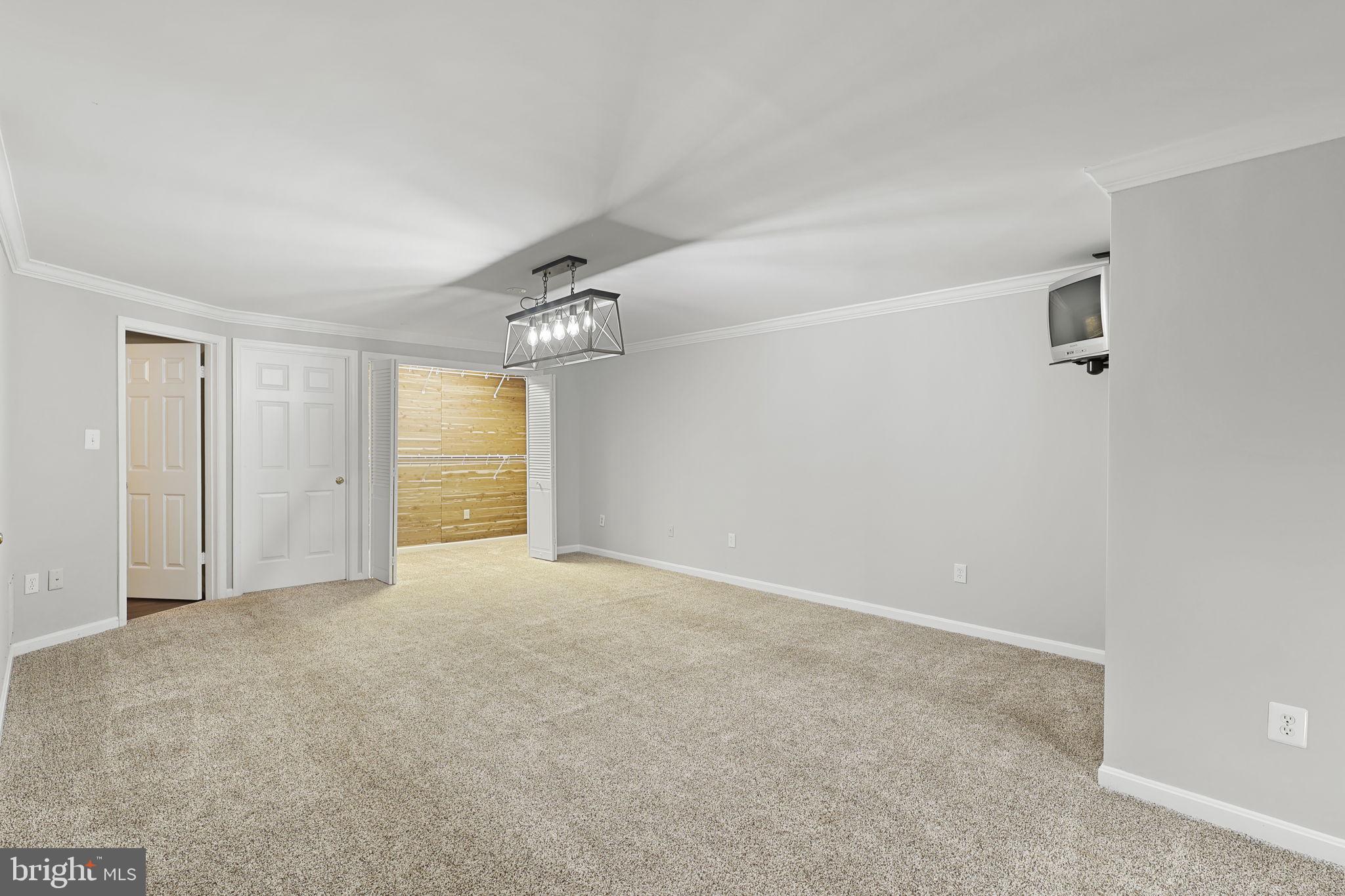 FRANKLIN OAKS - Residential