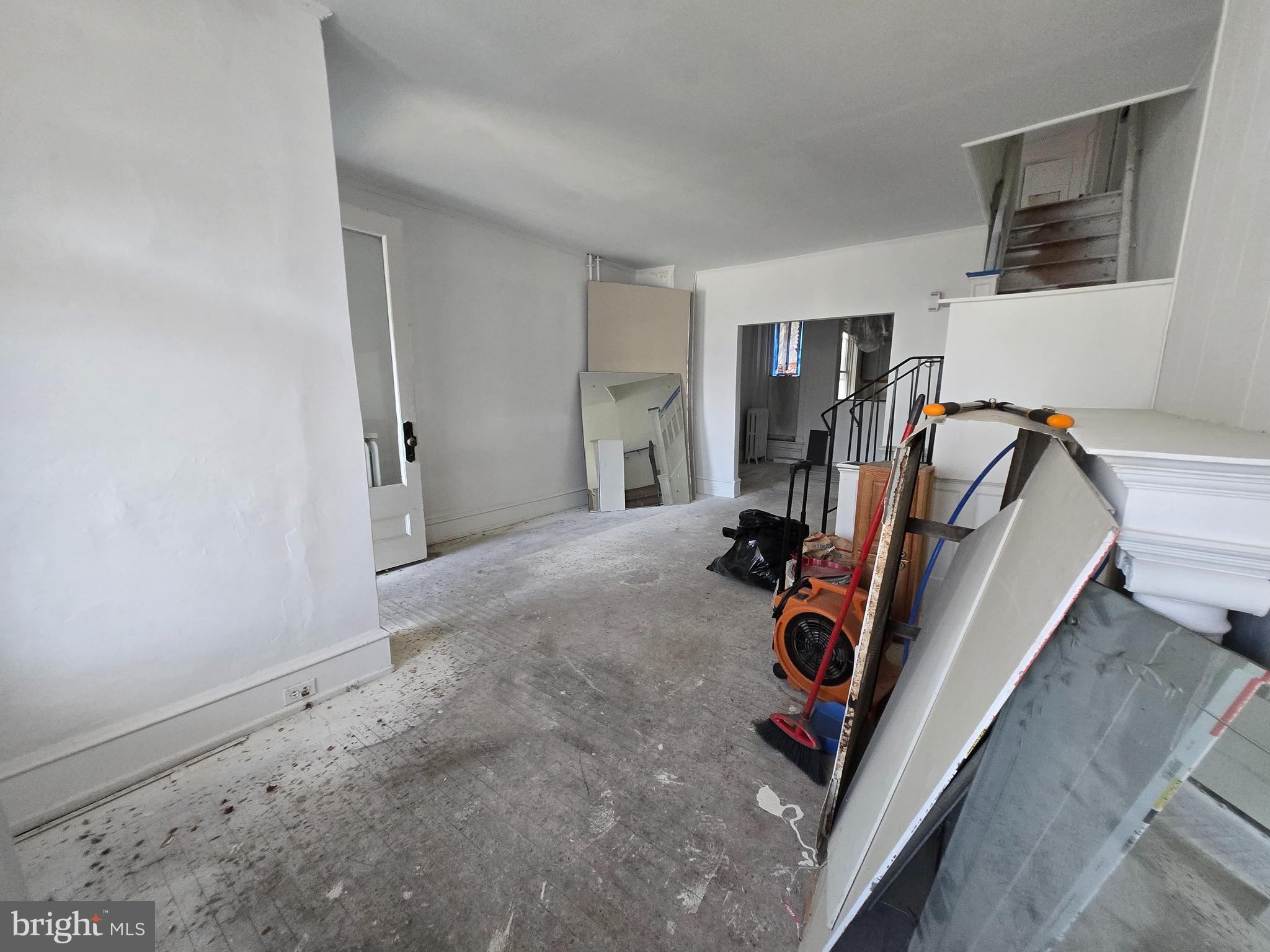 PHILADELPHIA (WEST) - Residential