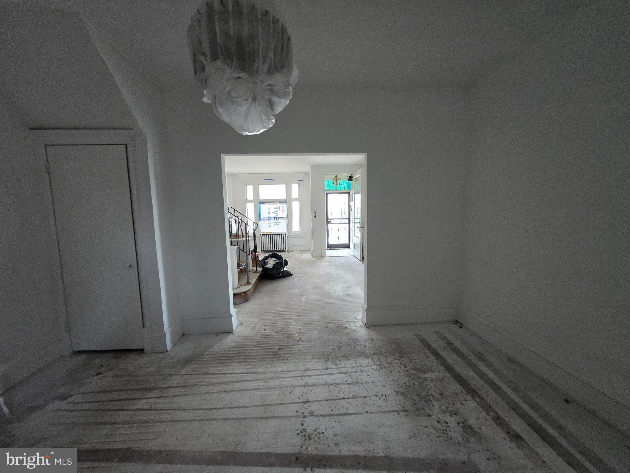 PHILADELPHIA (WEST) - Residential