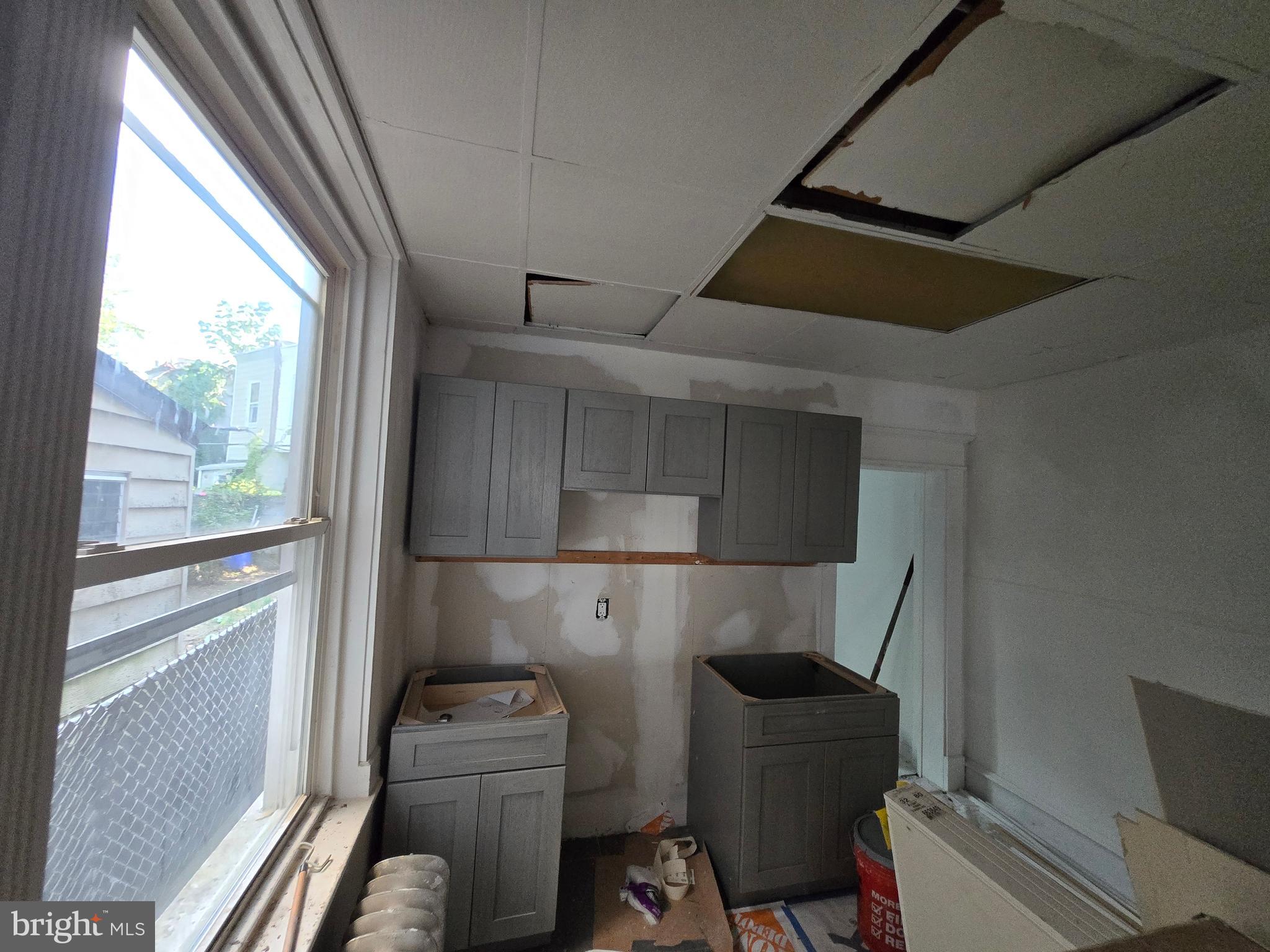 PHILADELPHIA (WEST) - Residential