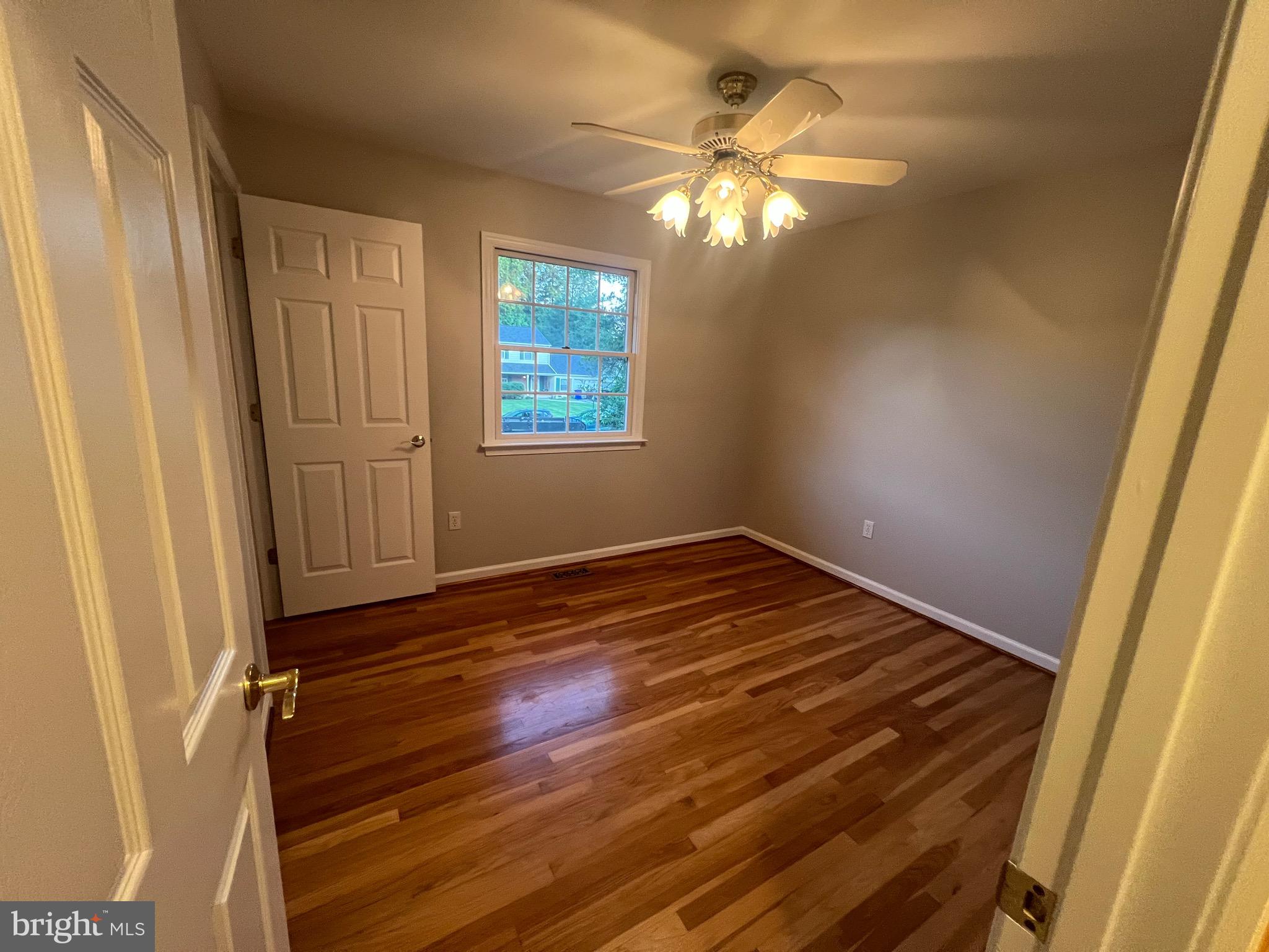 SOUTHVIEW - Residential Lease