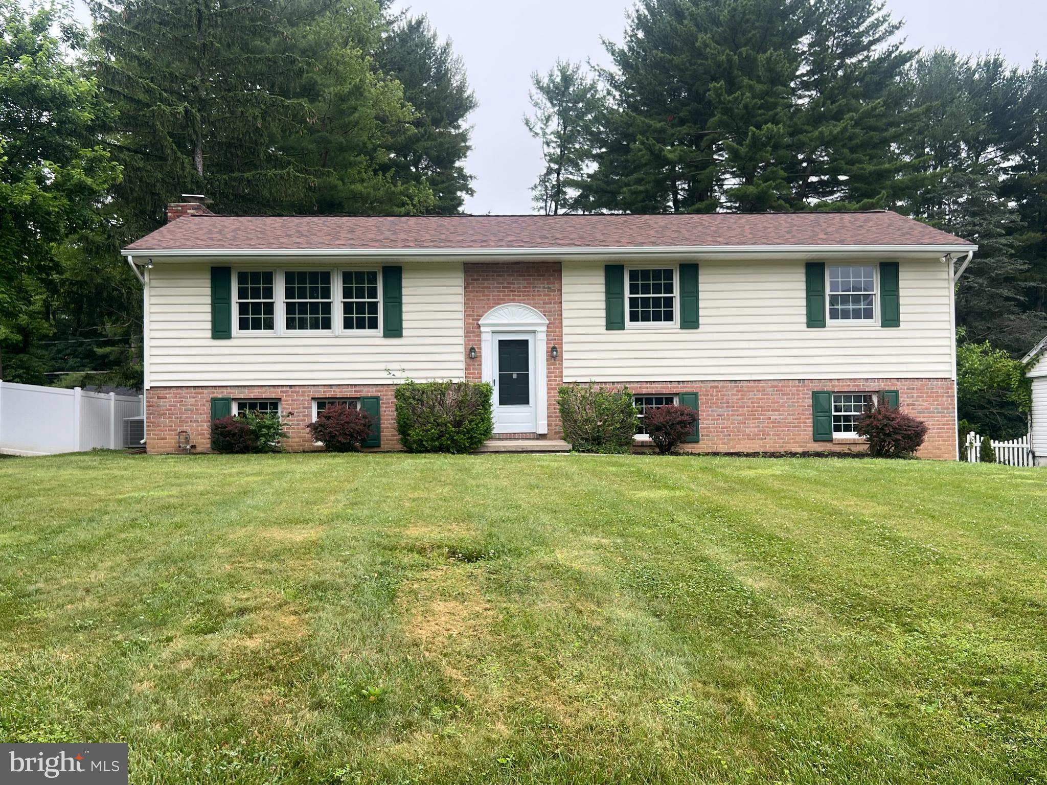 SOUTHVIEW - Residential Lease