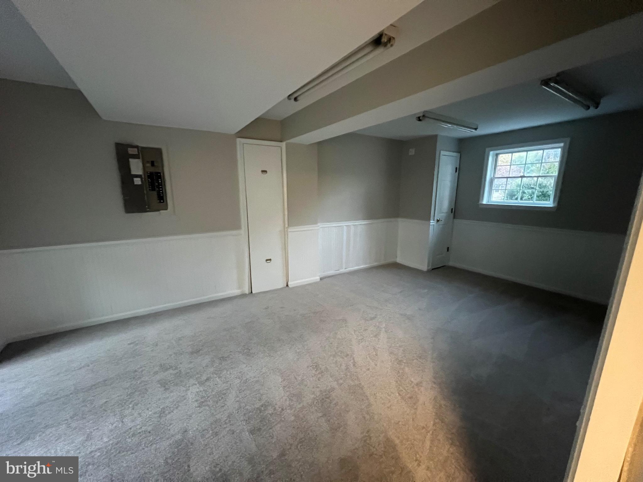 SOUTHVIEW - Residential Lease