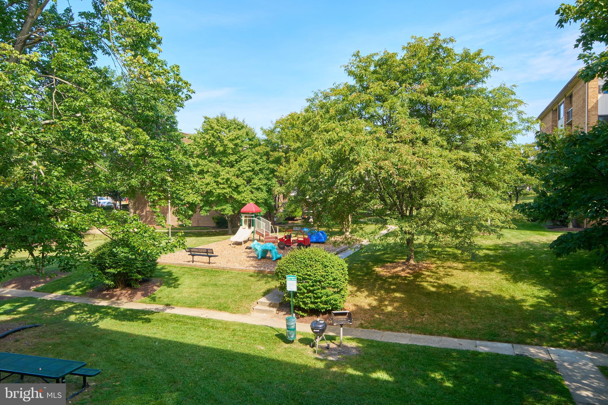 CHERRY GLEN CONDOS - Residential