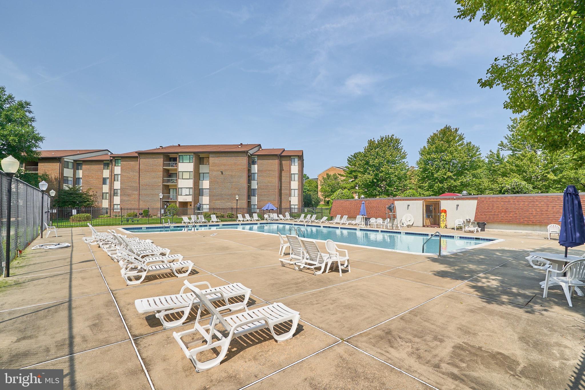 CHERRY GLEN CONDOS - Residential