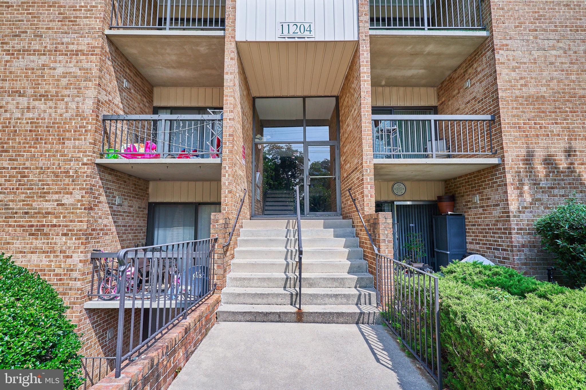 CHERRY GLEN CONDOS - Residential