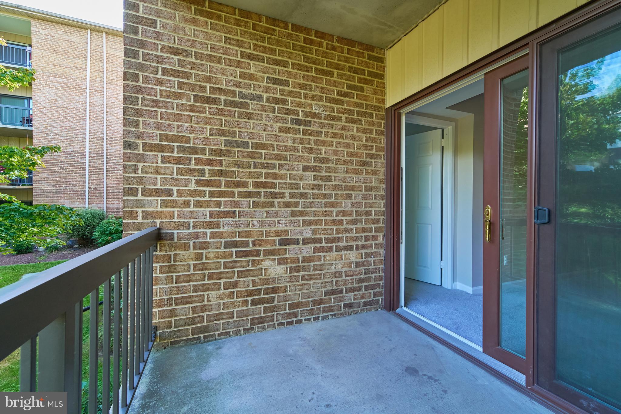 CHERRY GLEN CONDOS - Residential