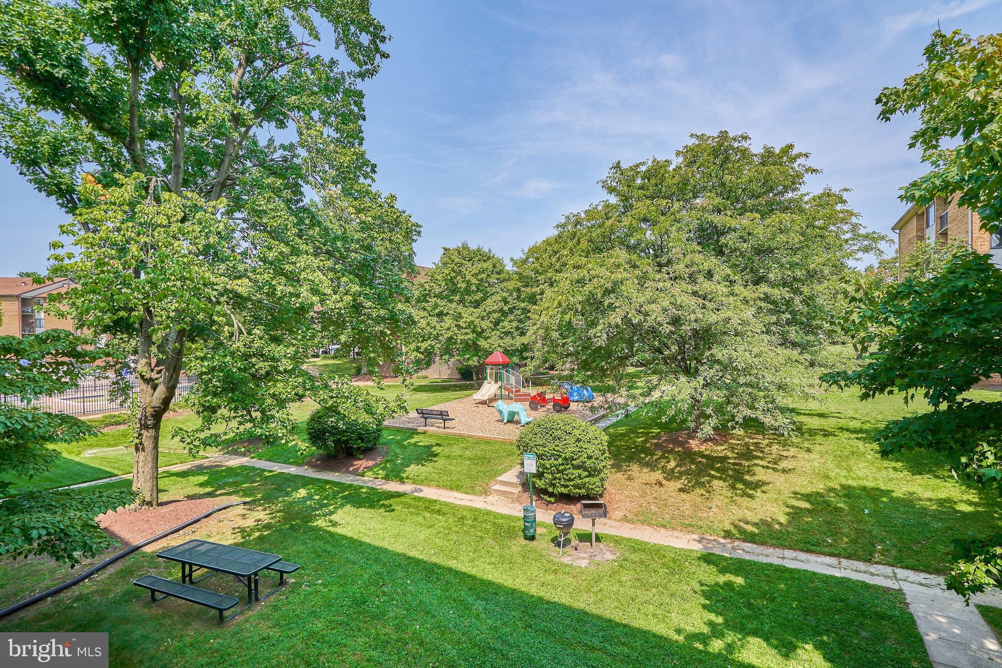 CHERRY GLEN CONDOS - Residential