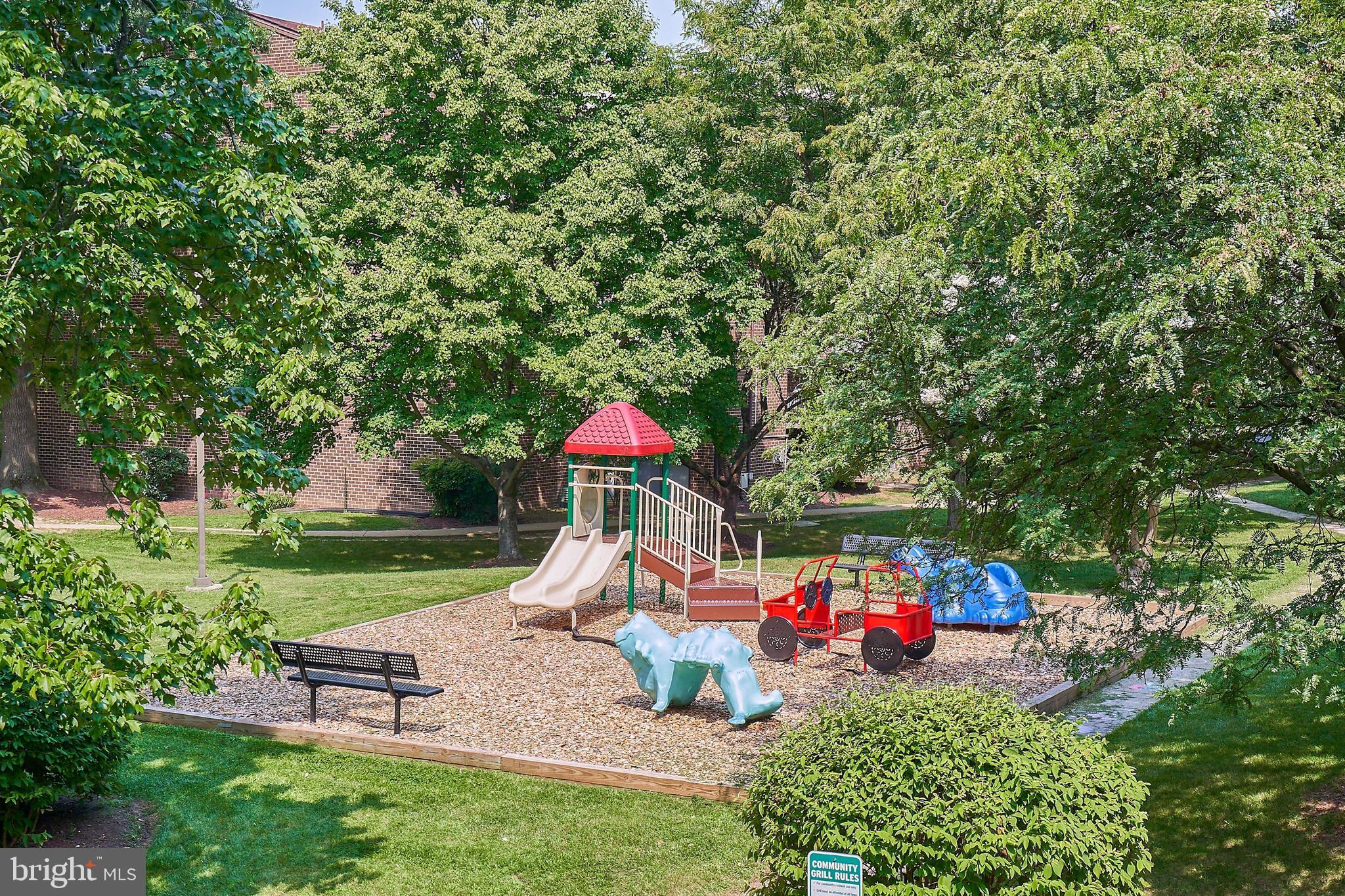 CHERRY GLEN CONDOS - Residential