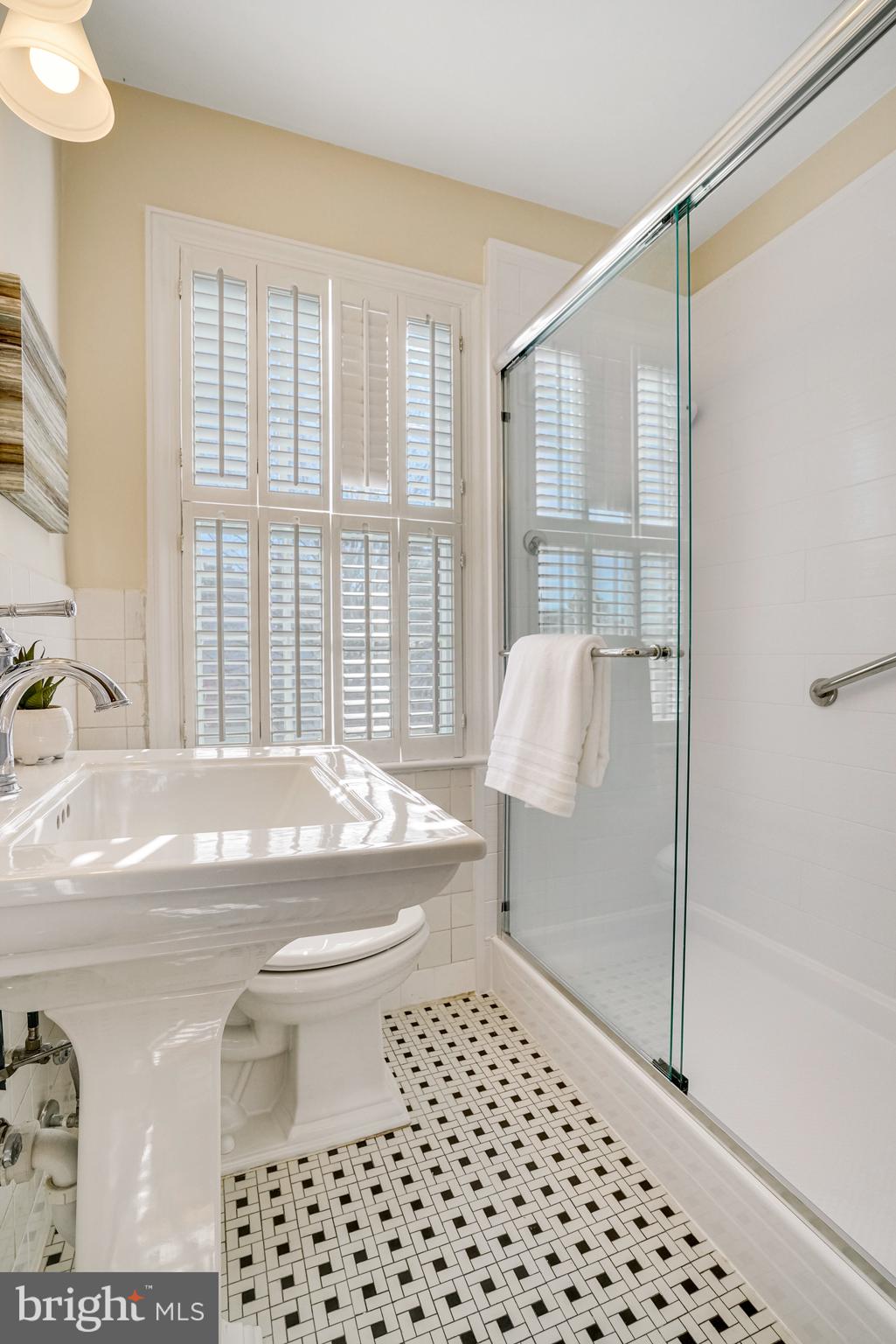 YATES GARDENS - Residential