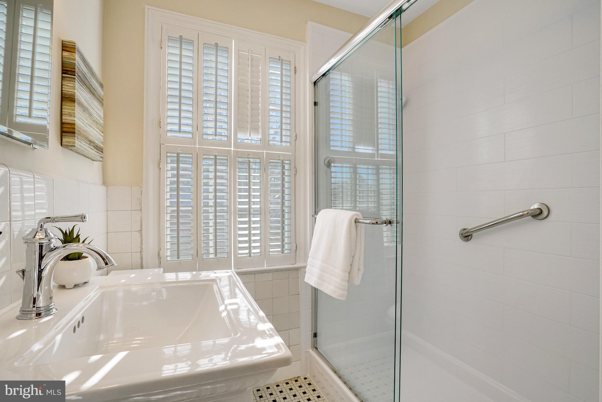 YATES GARDENS - Residential