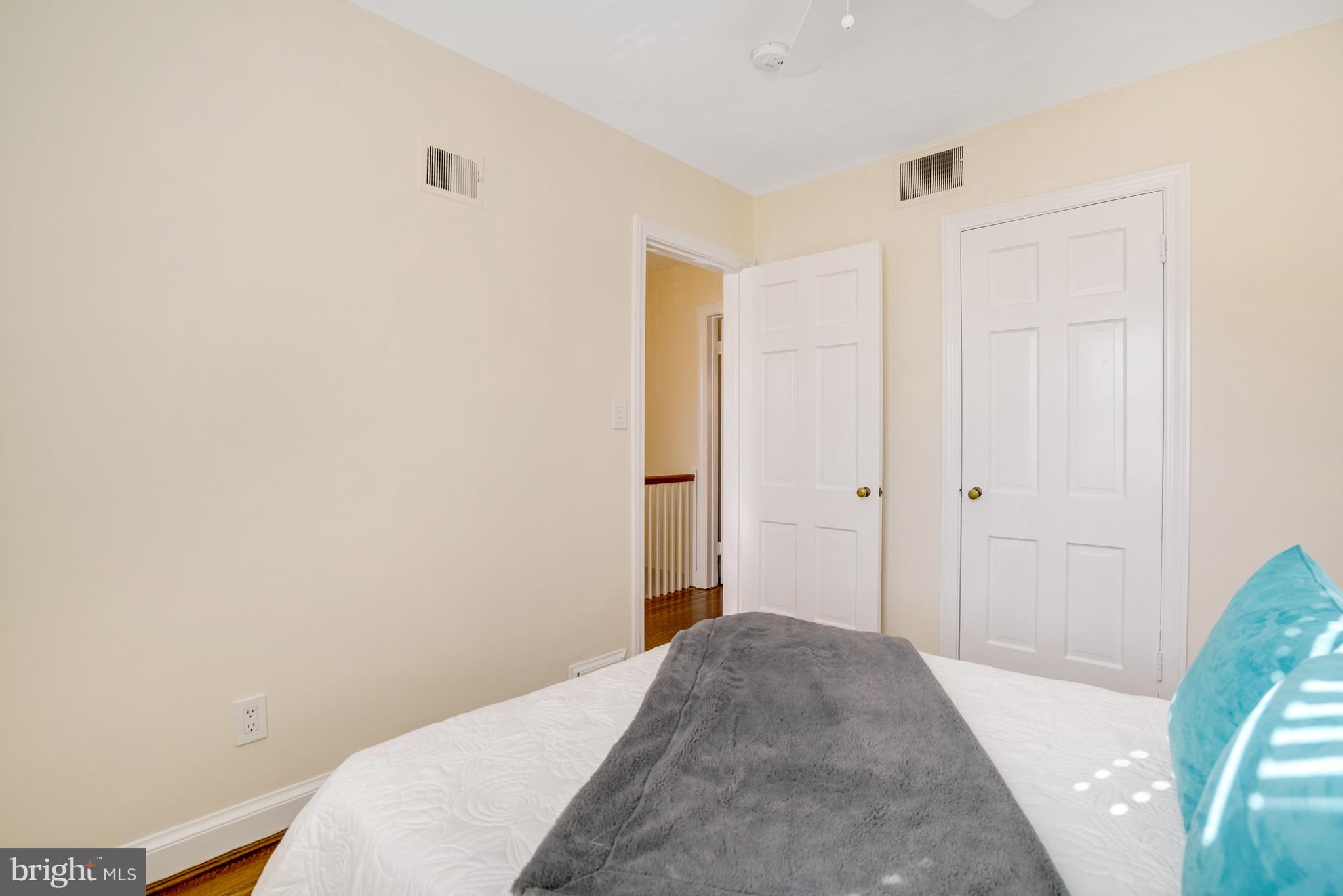 YATES GARDENS - Residential