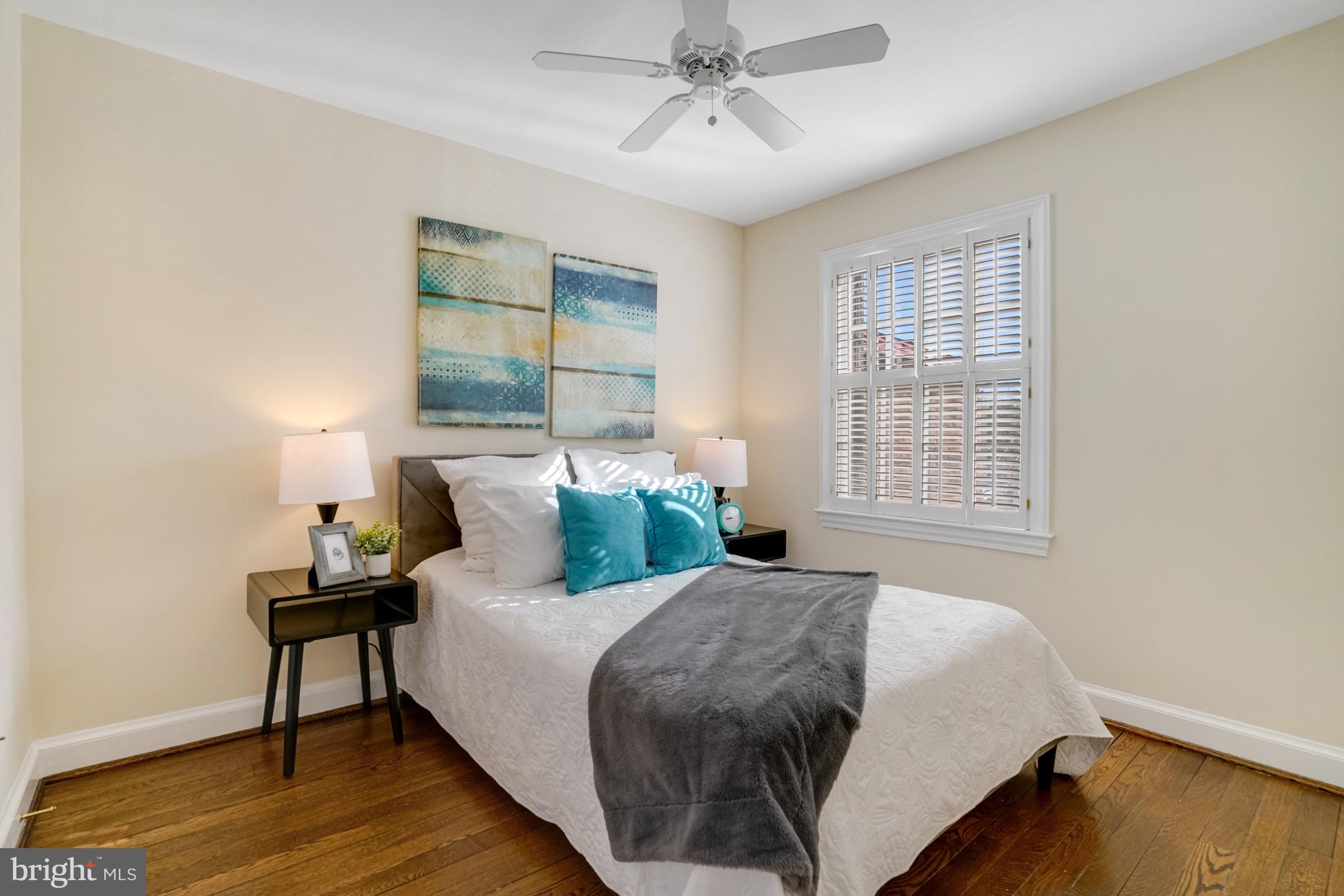 YATES GARDENS - Residential