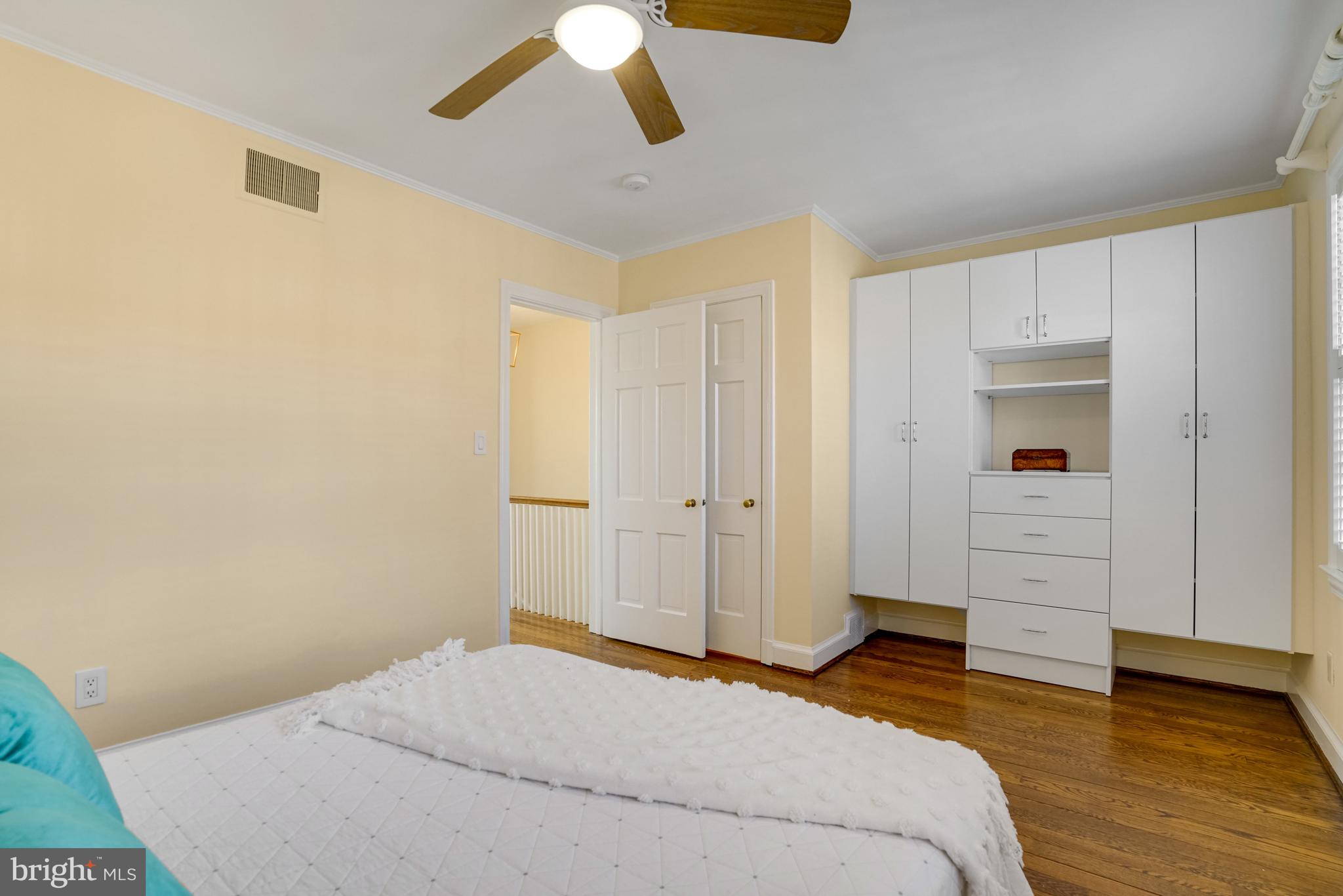 YATES GARDENS - Residential