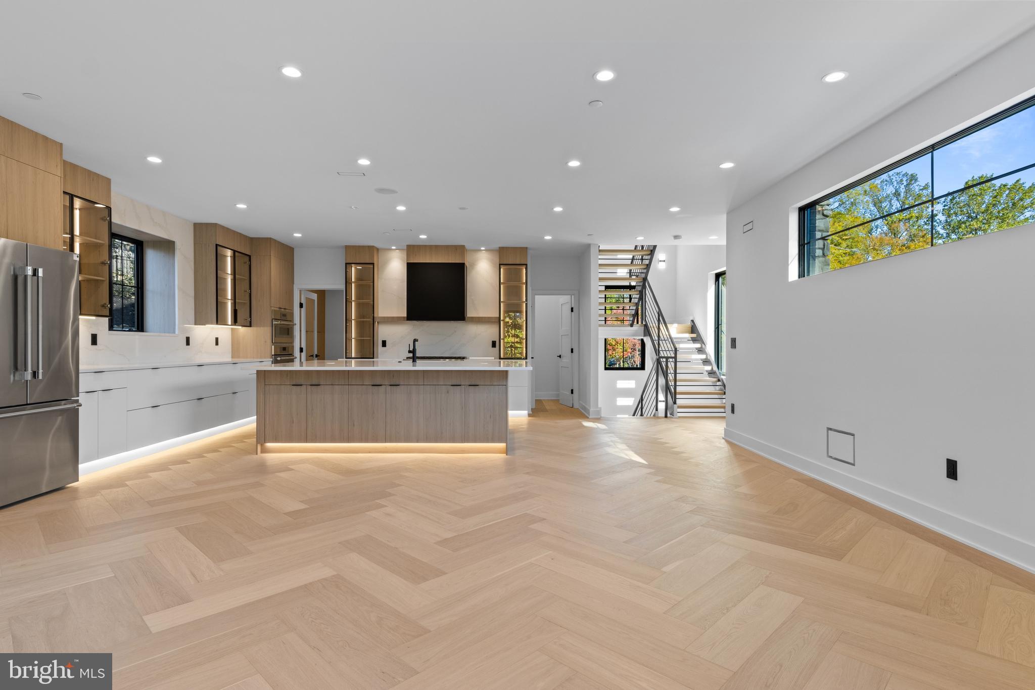 RUNNYMEADE FARMS - Residential