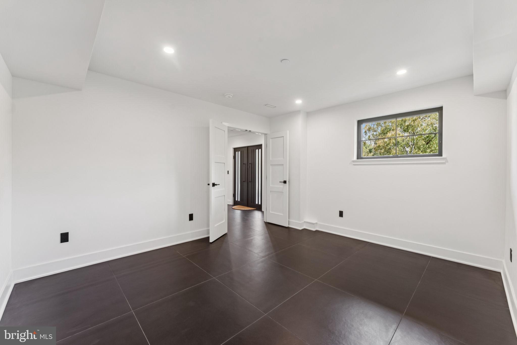 RUNNYMEADE FARMS - Residential