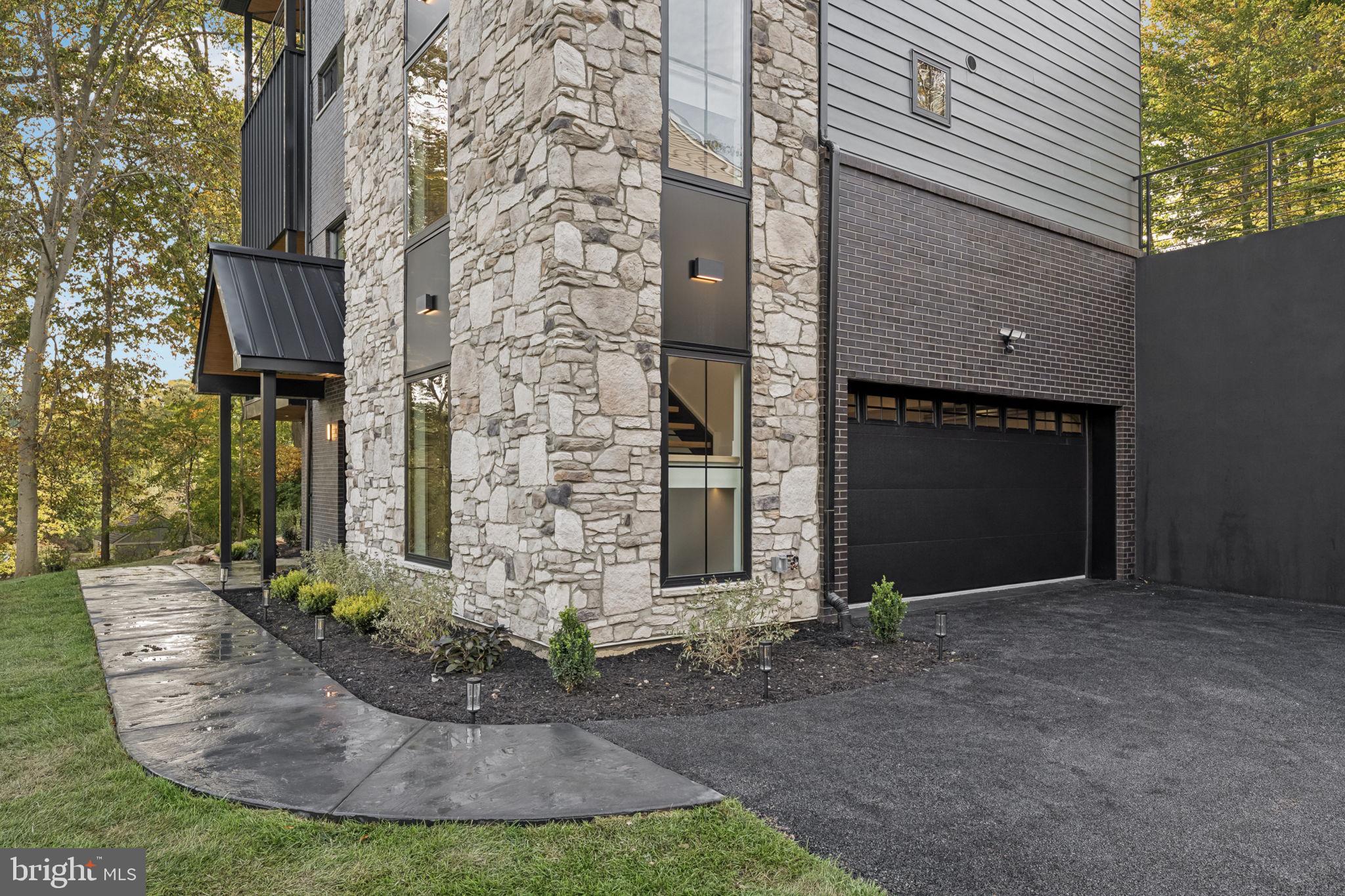 RUNNYMEADE FARMS - Residential