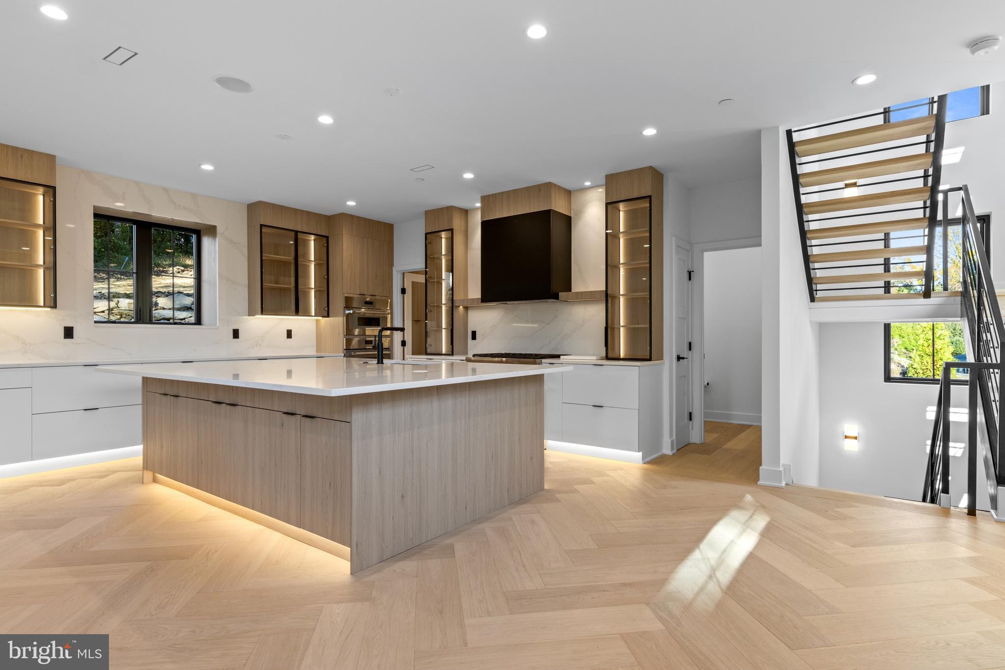 RUNNYMEADE FARMS - Residential