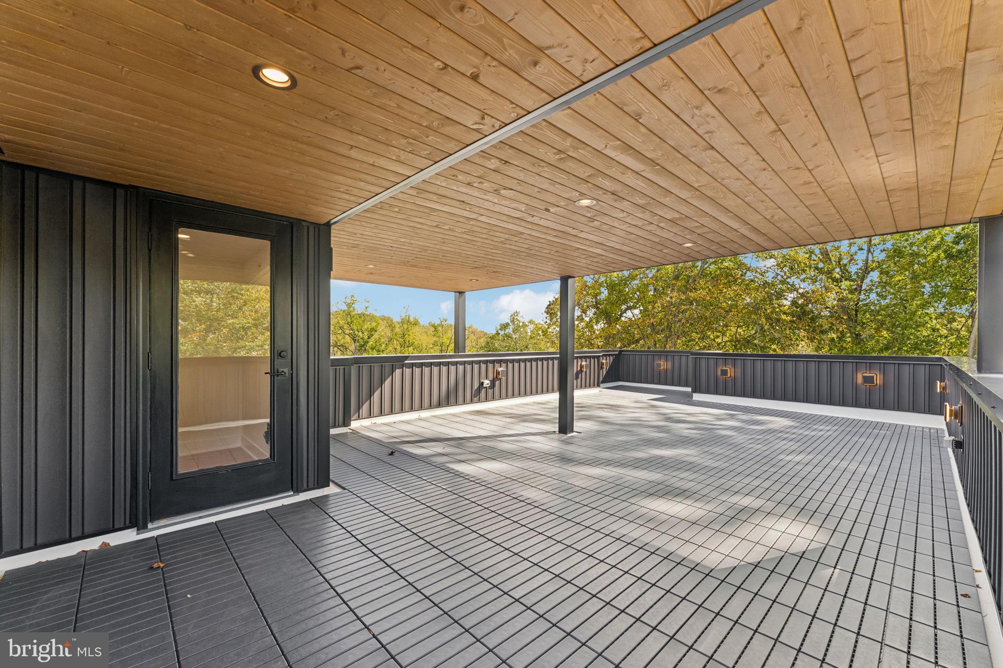 RUNNYMEADE FARMS - Residential