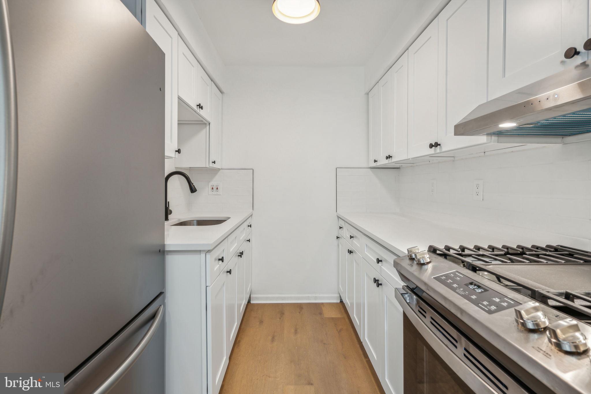 ROXBOROUGH - Residential