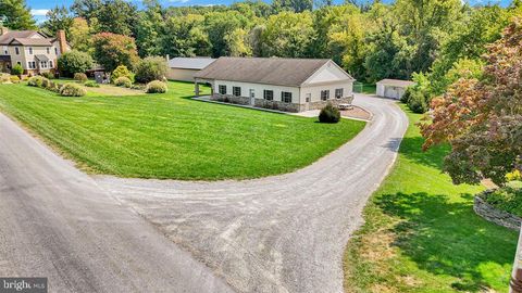 Photo of 32 Little Beaver Road, STRASBURG, PA 17579 (MLS # PALA2062722)
