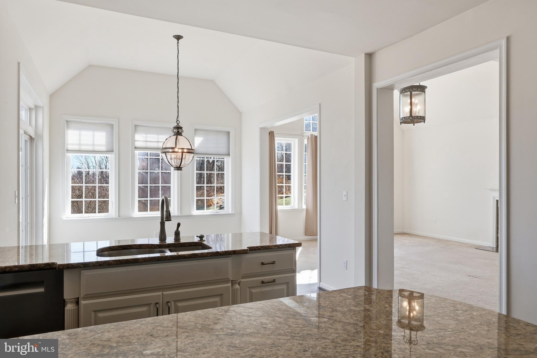 BROOKSHIRE - Residential