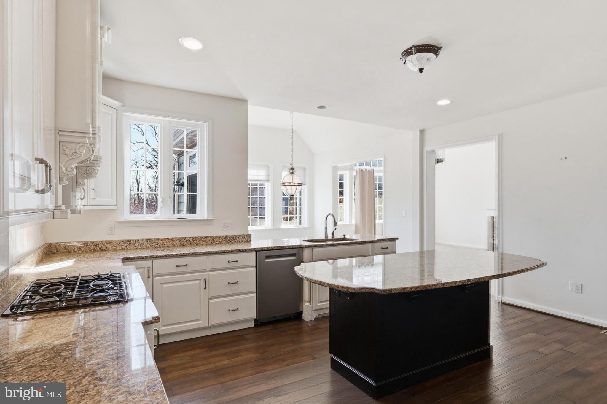 BROOKSHIRE - Residential