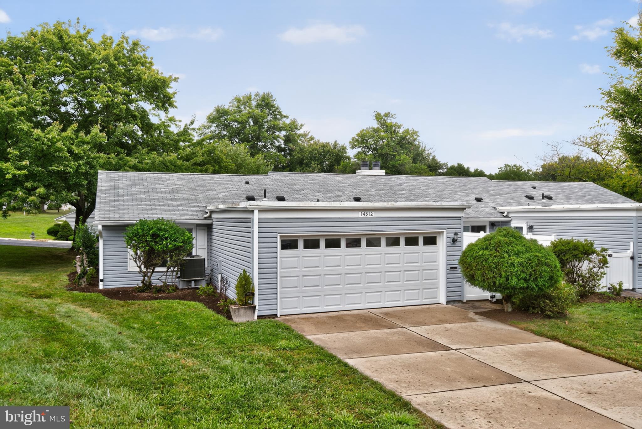 LEISURE WORLD - Residential