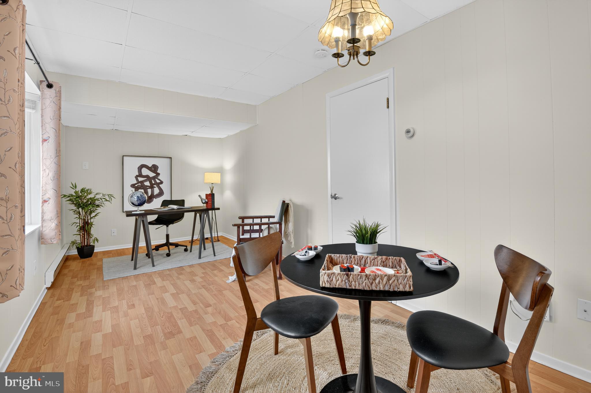 LEISURE WORLD - Residential