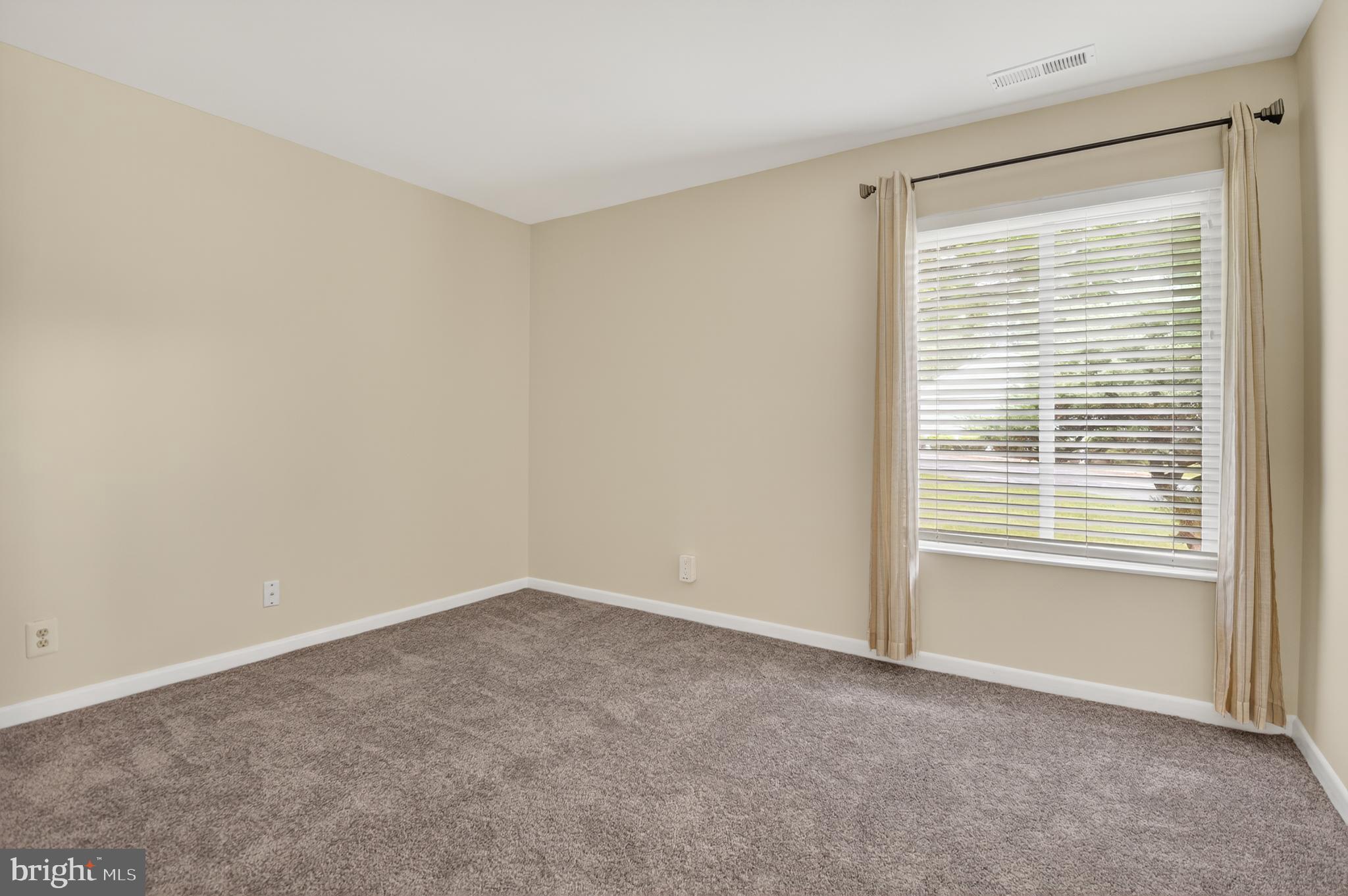 LEISURE WORLD - Residential