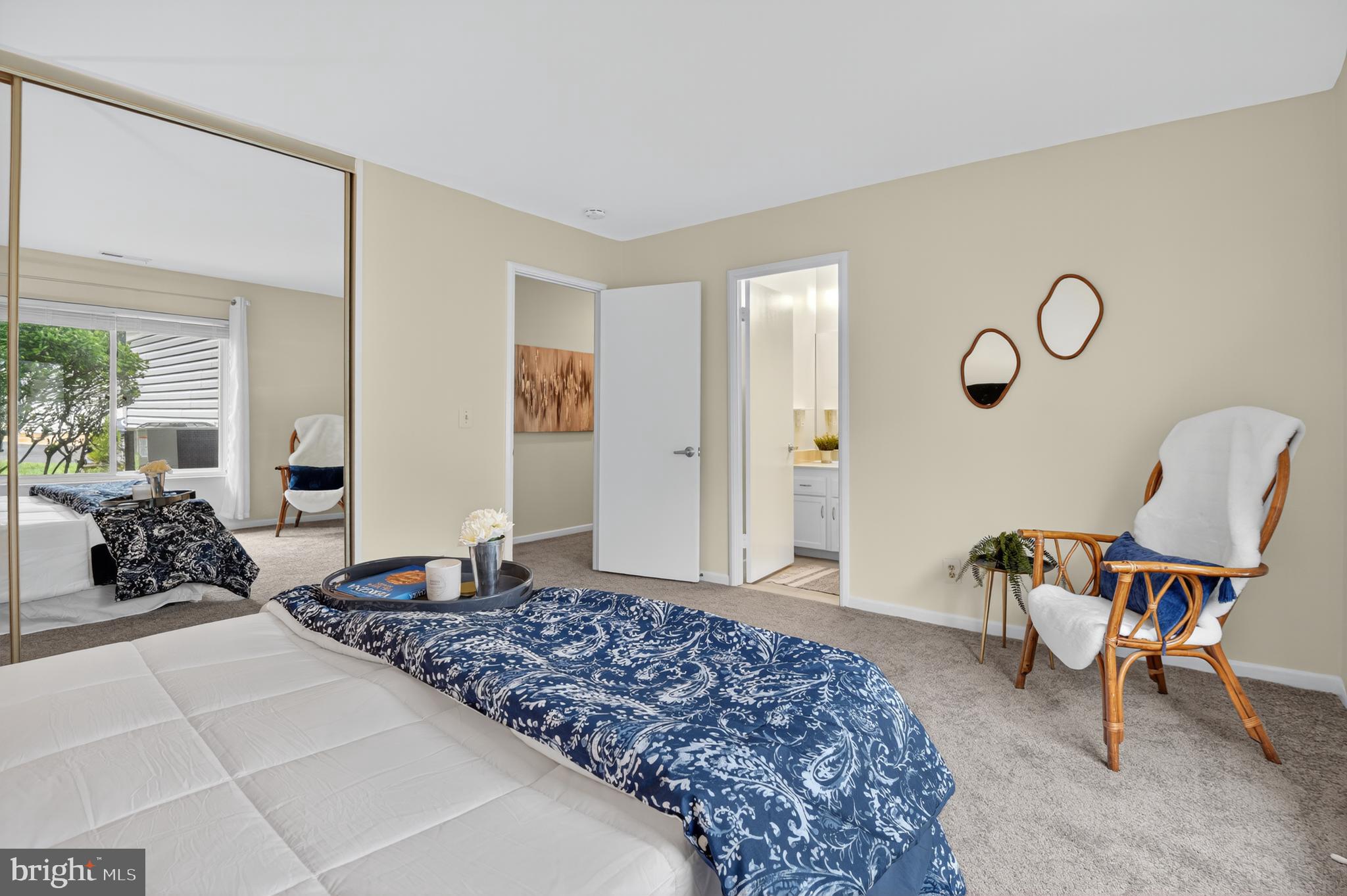 LEISURE WORLD - Residential