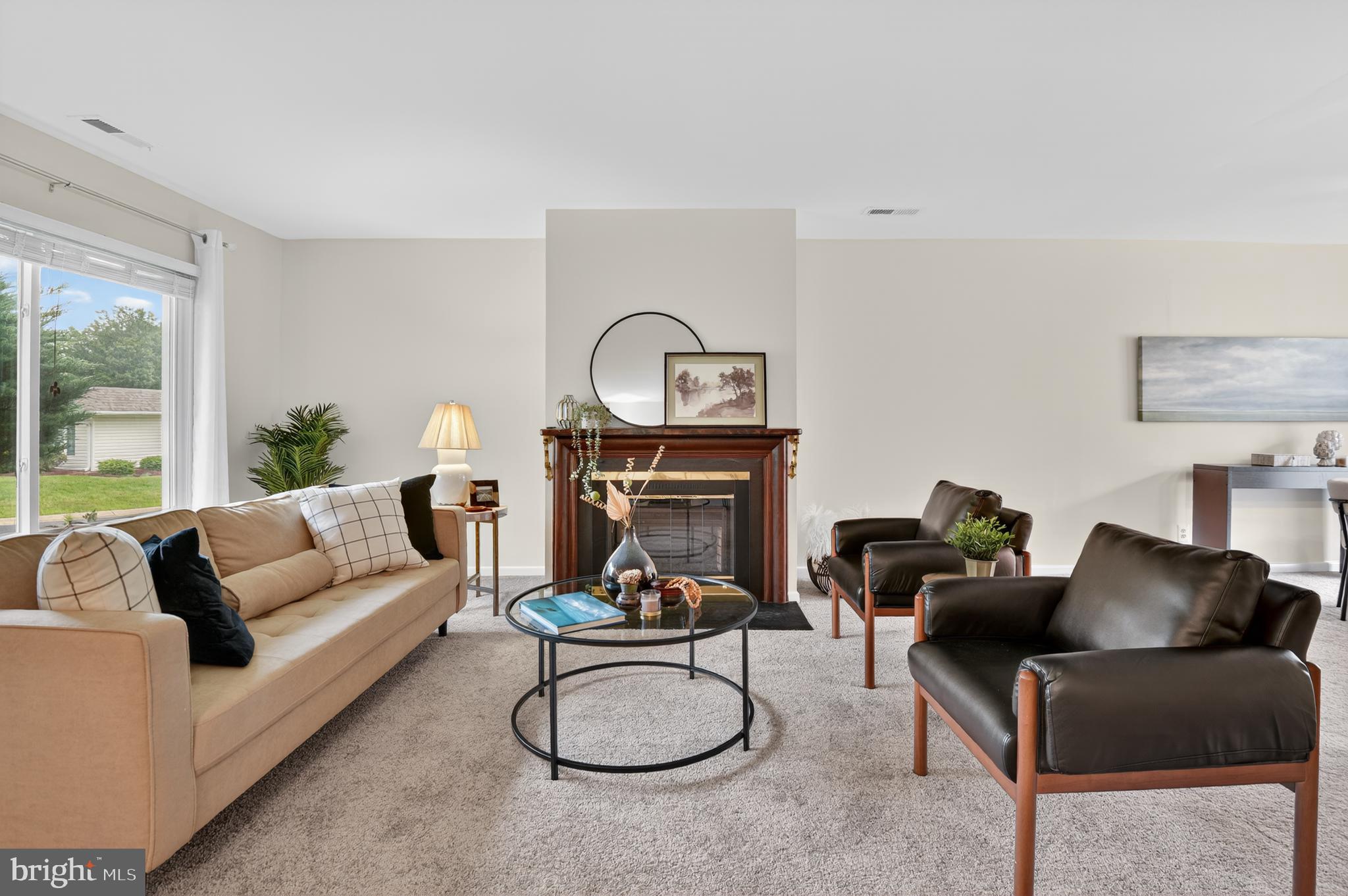 LEISURE WORLD - Residential